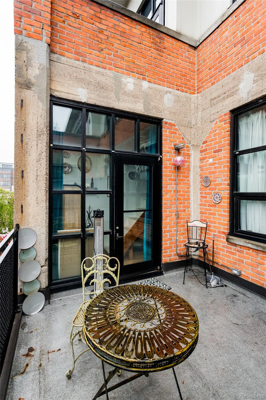 460 W CANFIELD Street #212/Unit 21