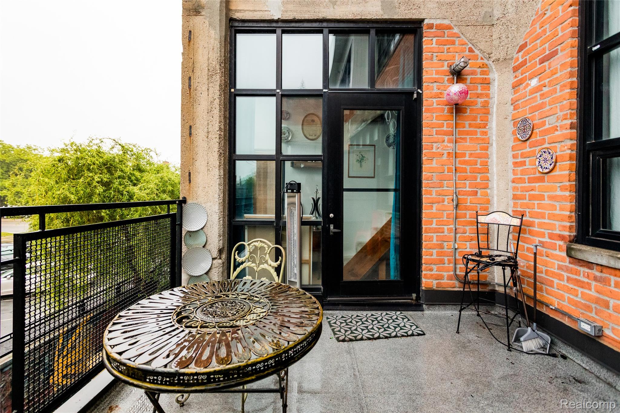 460 W CANFIELD Street #212/Unit 21