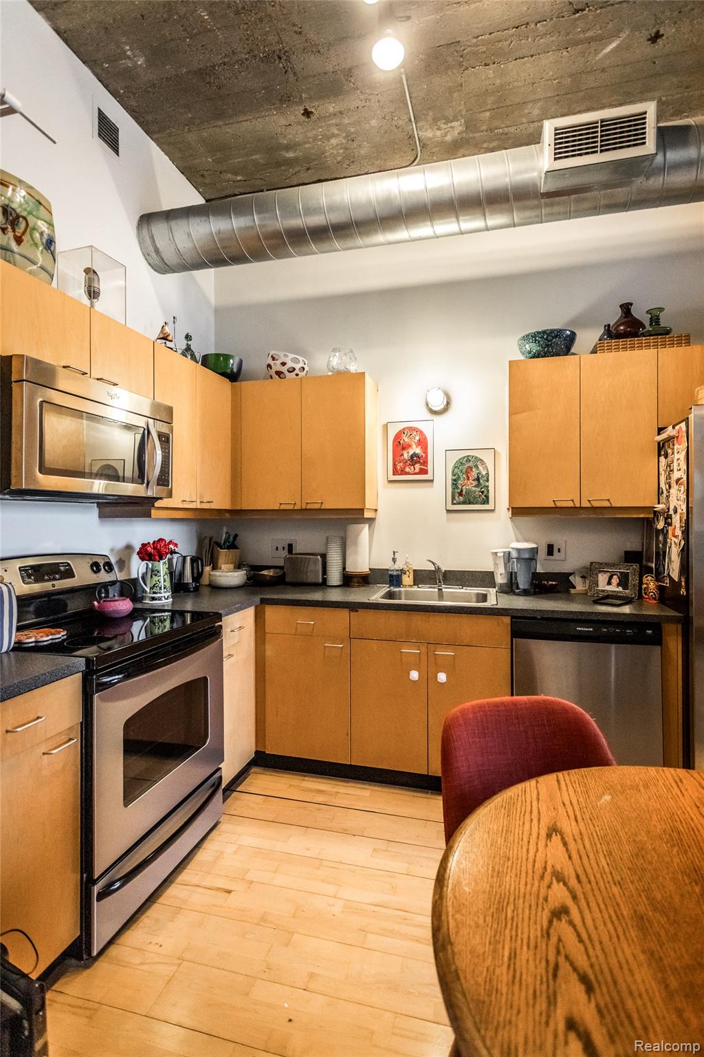 460 W CANFIELD Street #212/Unit 21