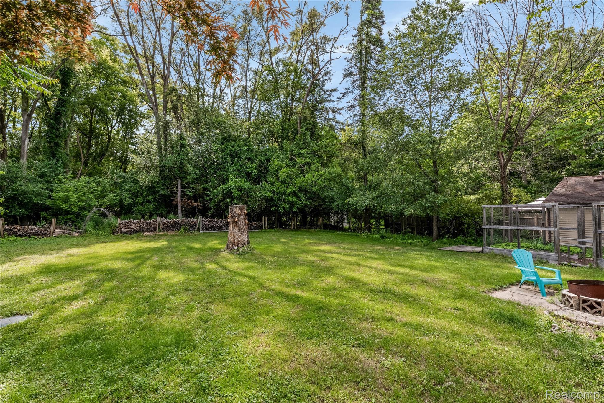 23385 Hunters Lane