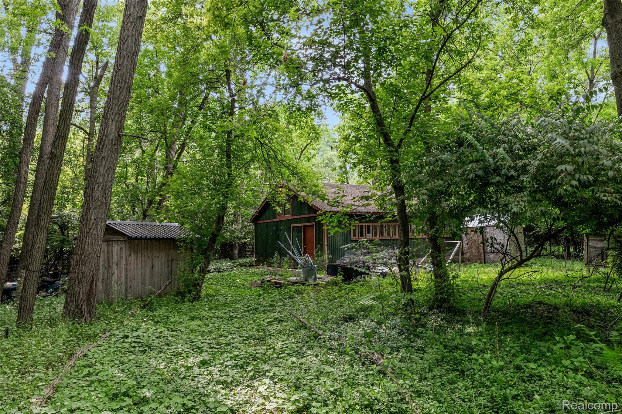 23385 Hunters Lane
