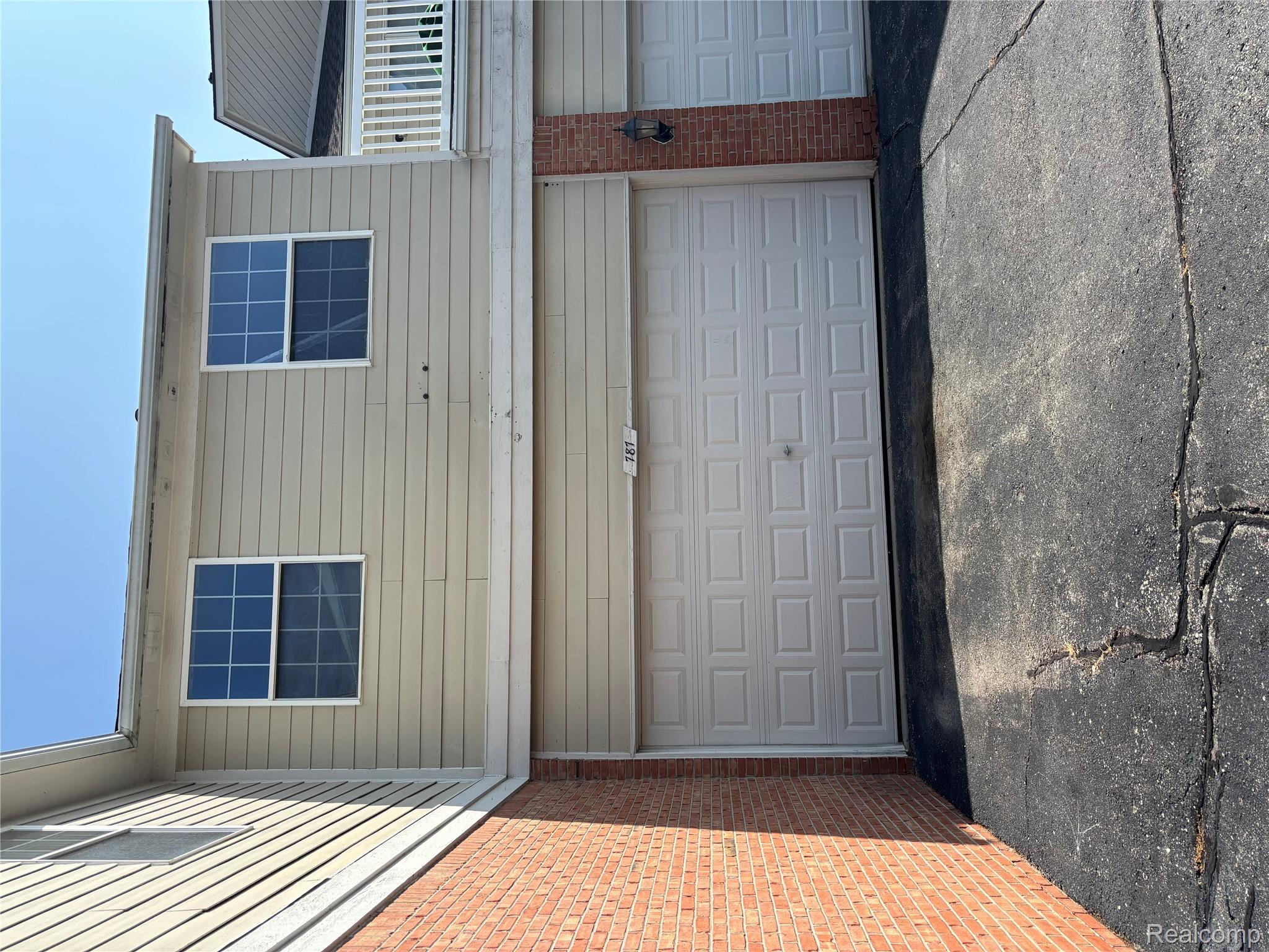 787 Piper Boulevard