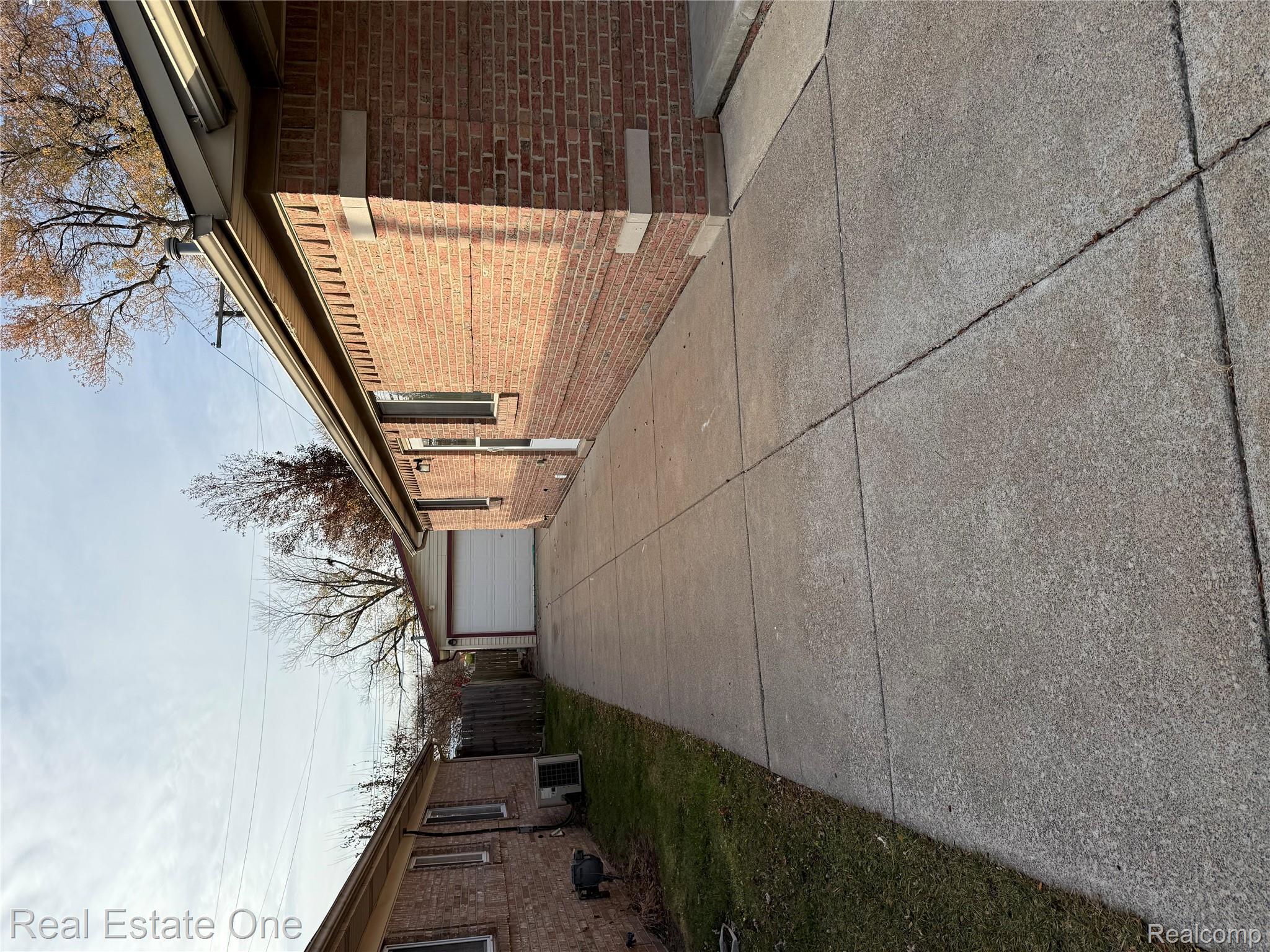 13054 Agnes Street