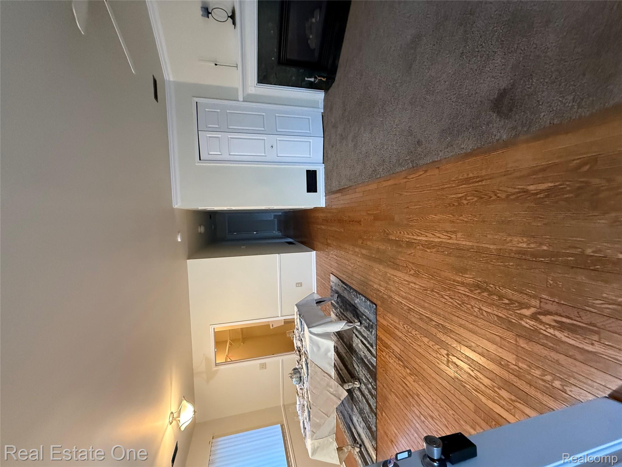 13054 Agnes Street