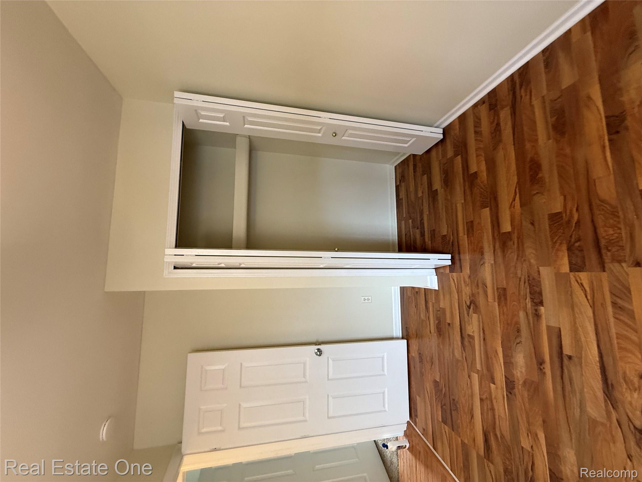 13054 Agnes Street