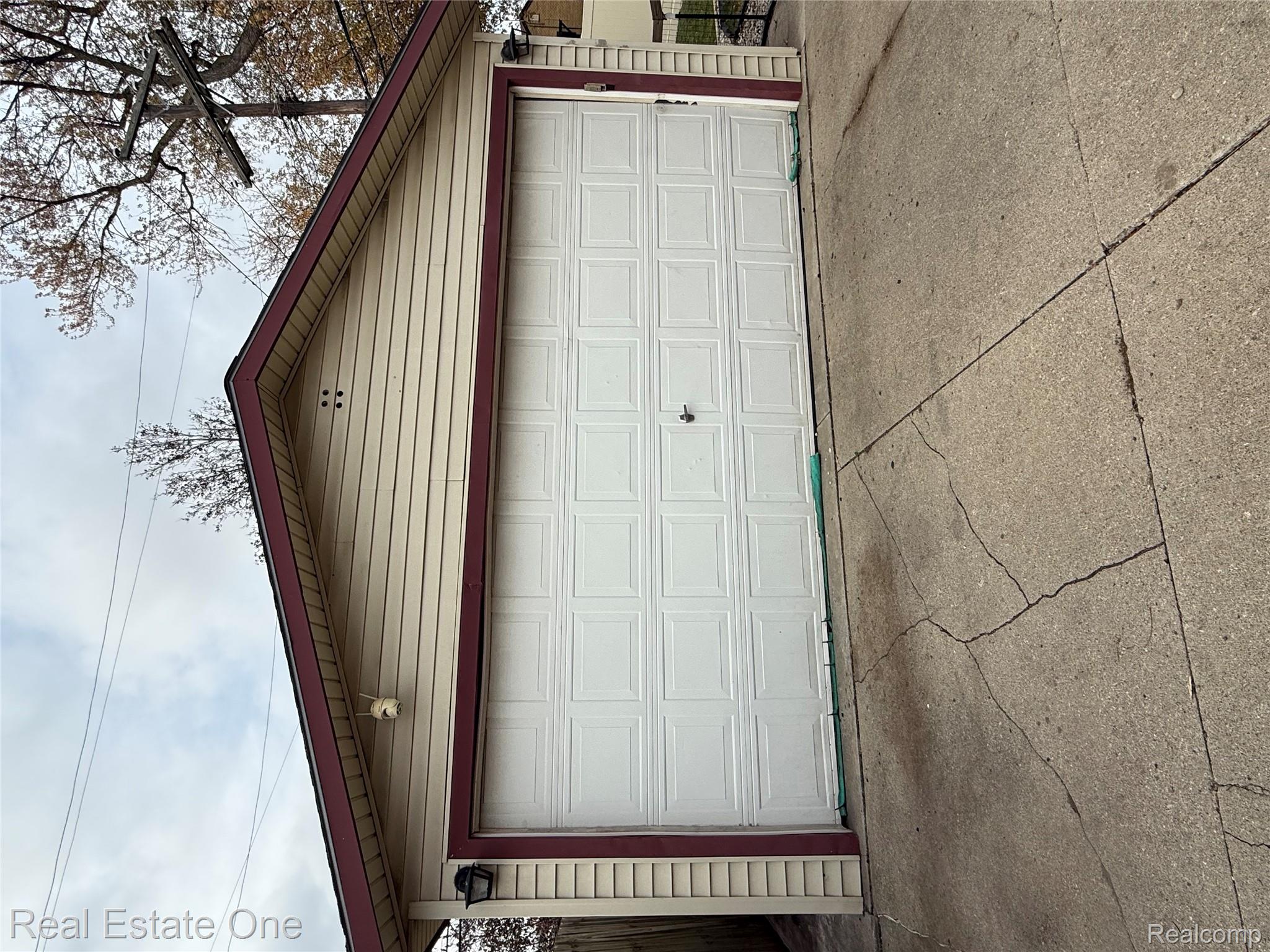 13054 Agnes Street