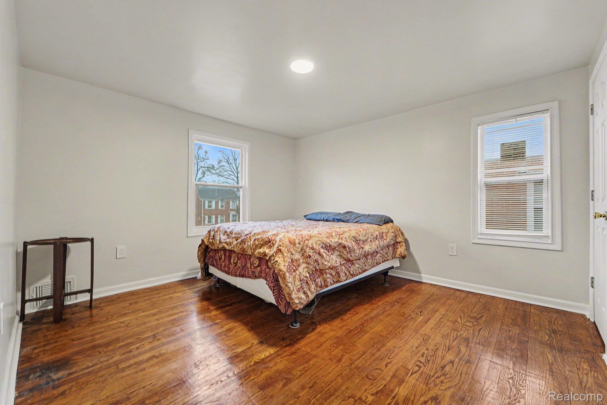 16814 Strathmoor Street