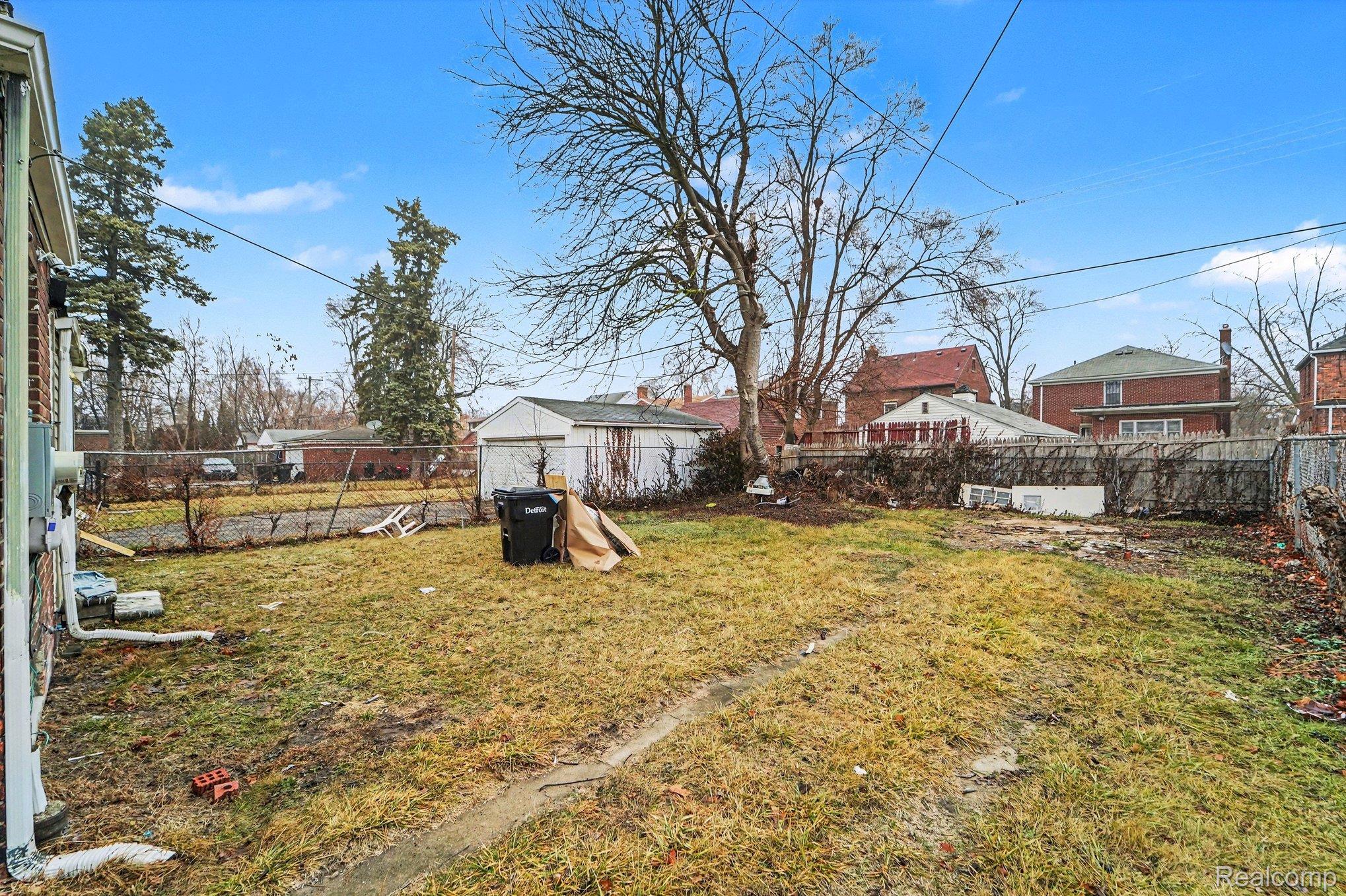 16814 Strathmoor Street