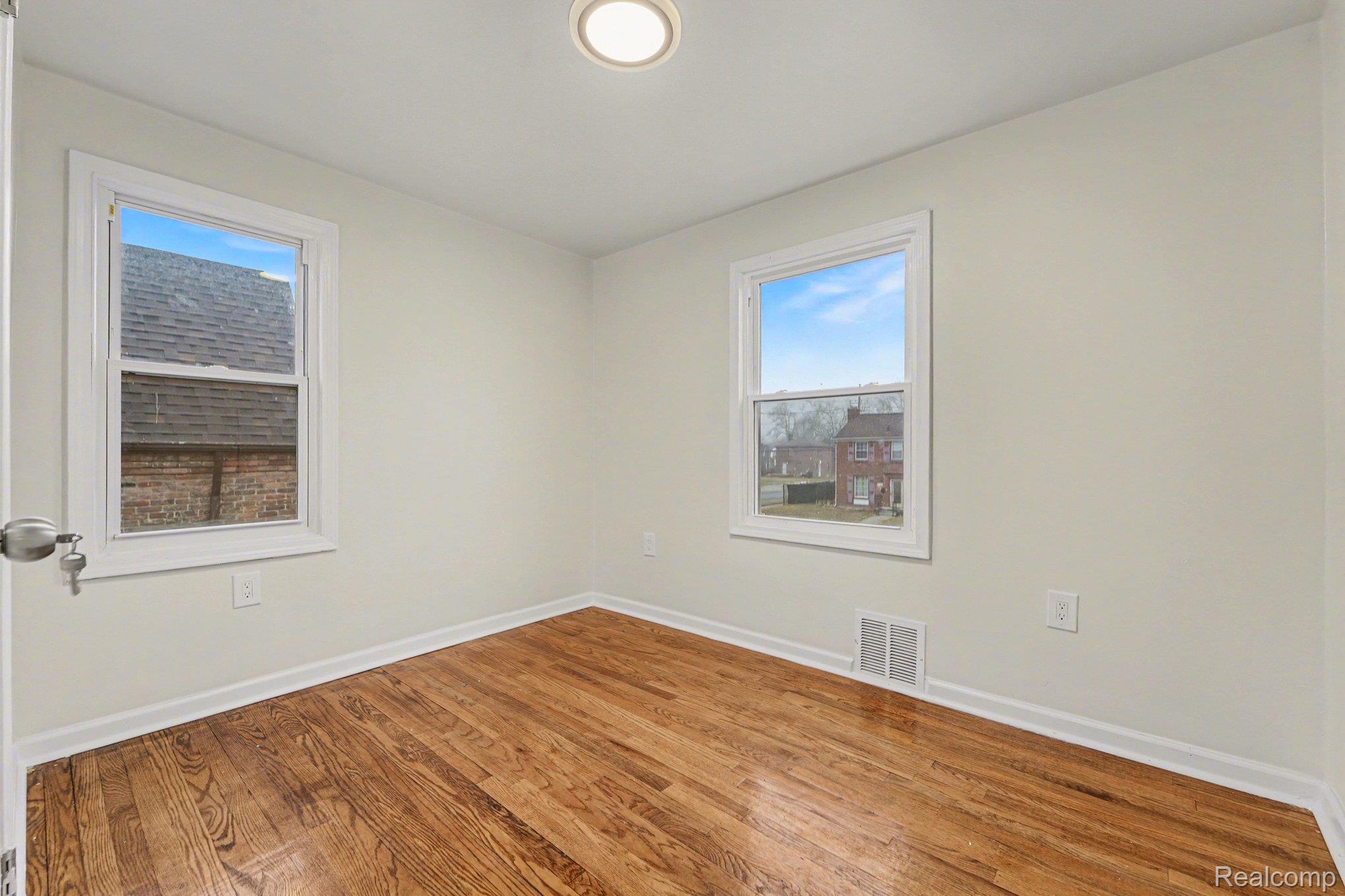 16814 Strathmoor Street
