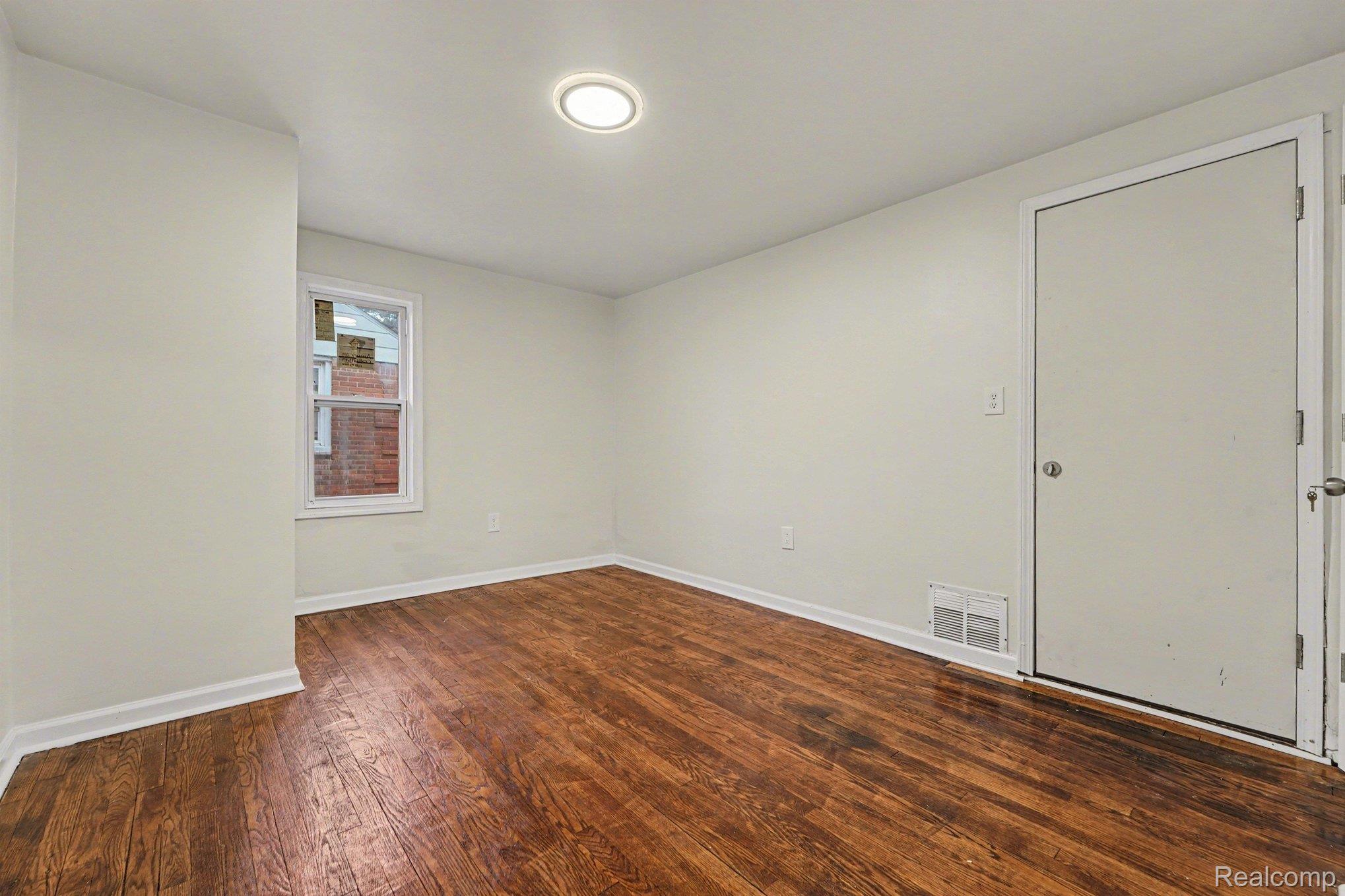 16814 Strathmoor Street
