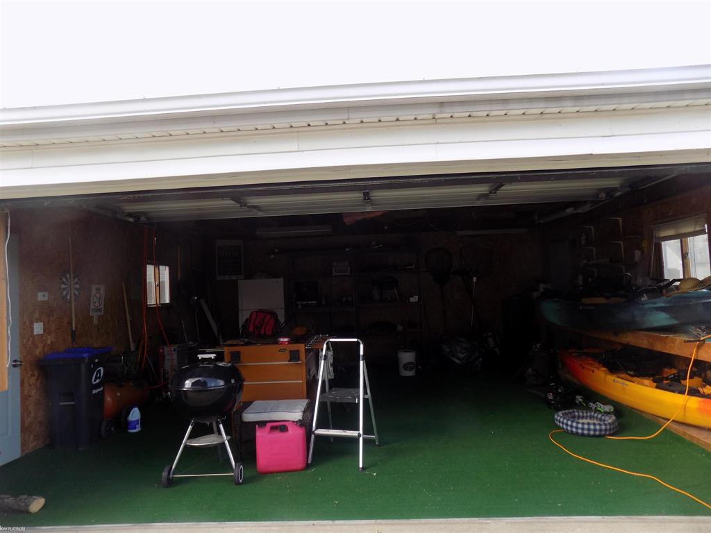 46020 Edgewater Drive