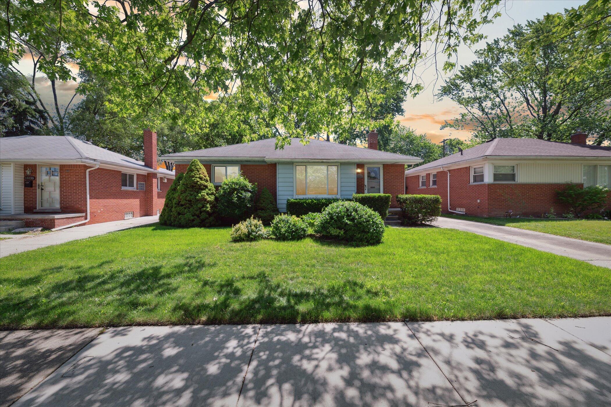 13210 Tecumseh Avenue