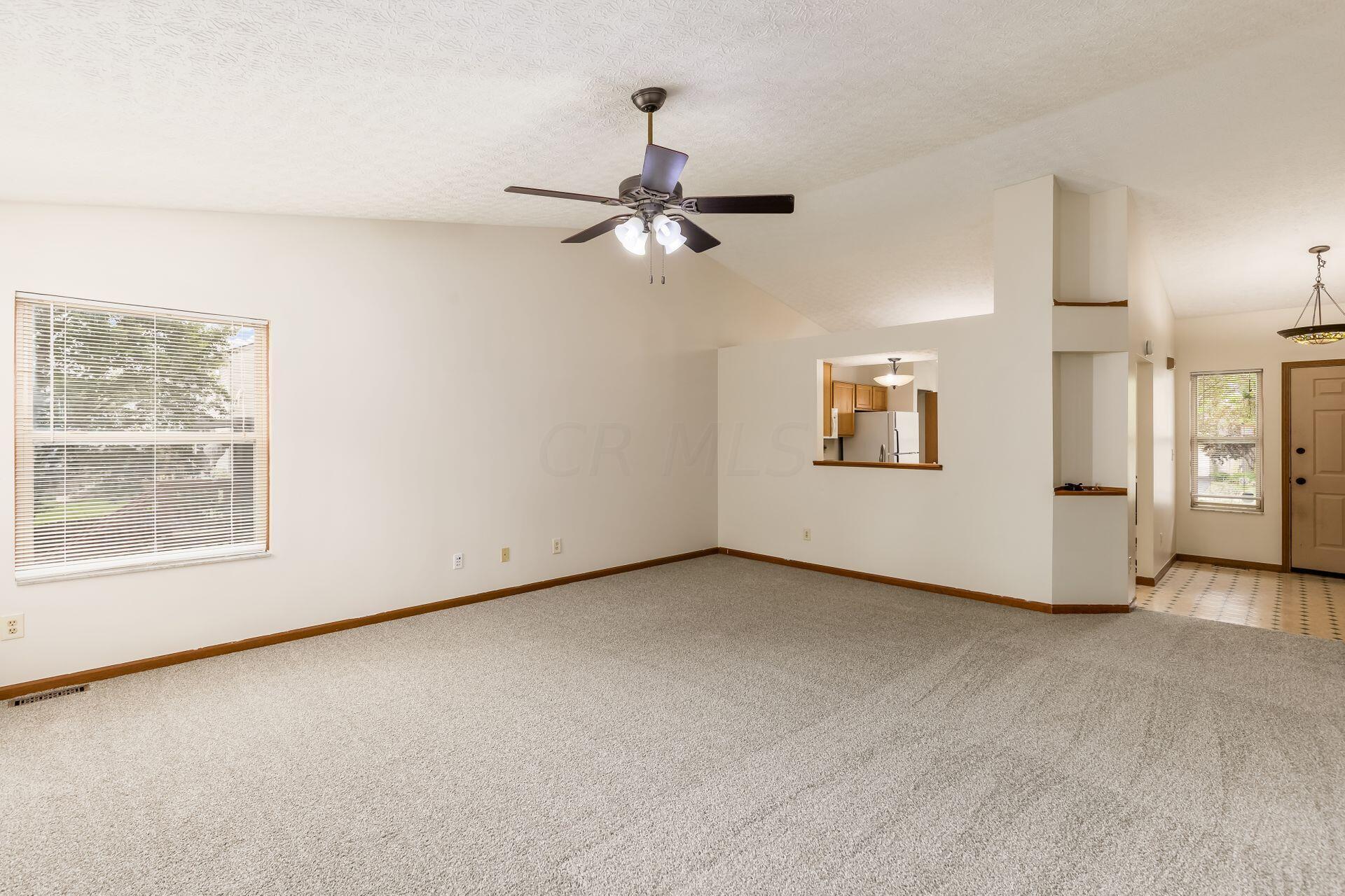 214 Bendelow Court