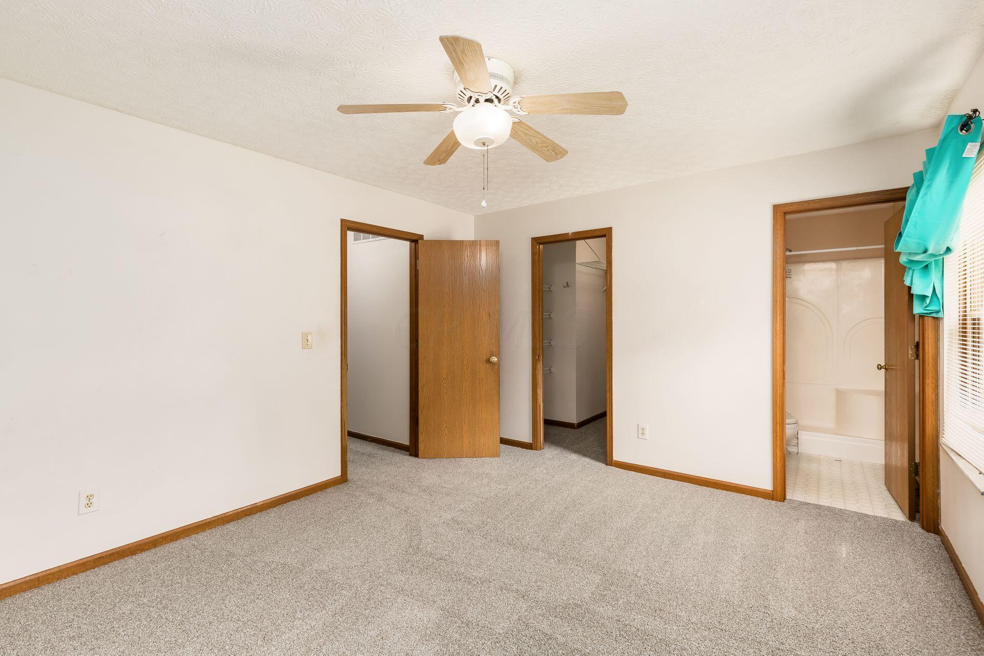 214 Bendelow Court