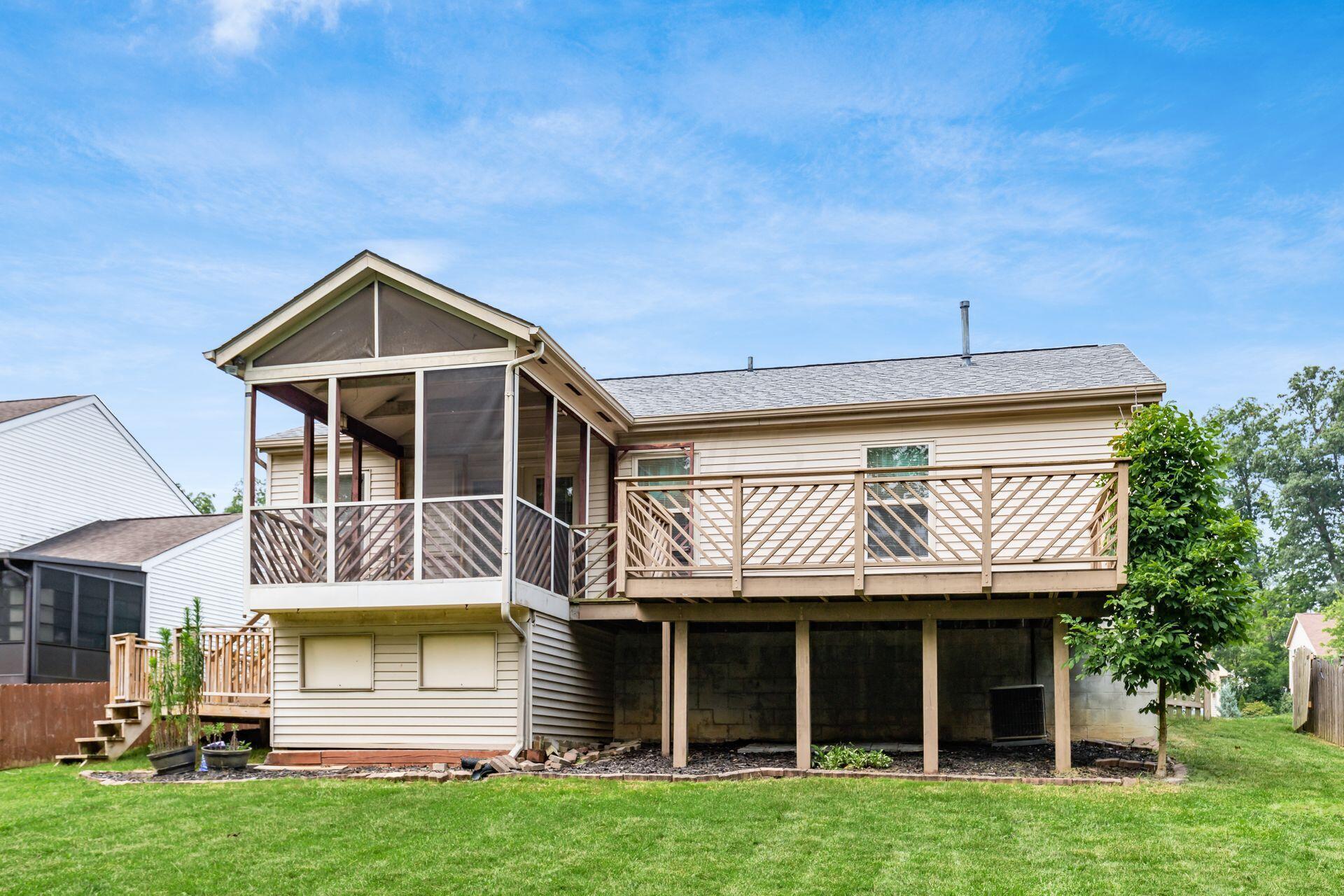 214 Bendelow Court