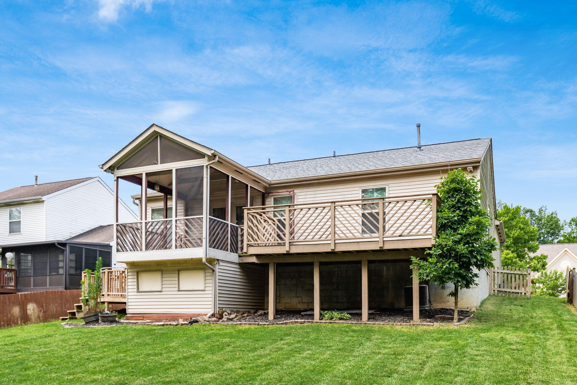 214 Bendelow Court