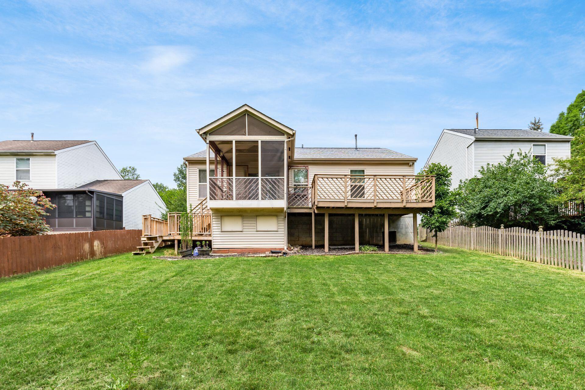 214 Bendelow Court