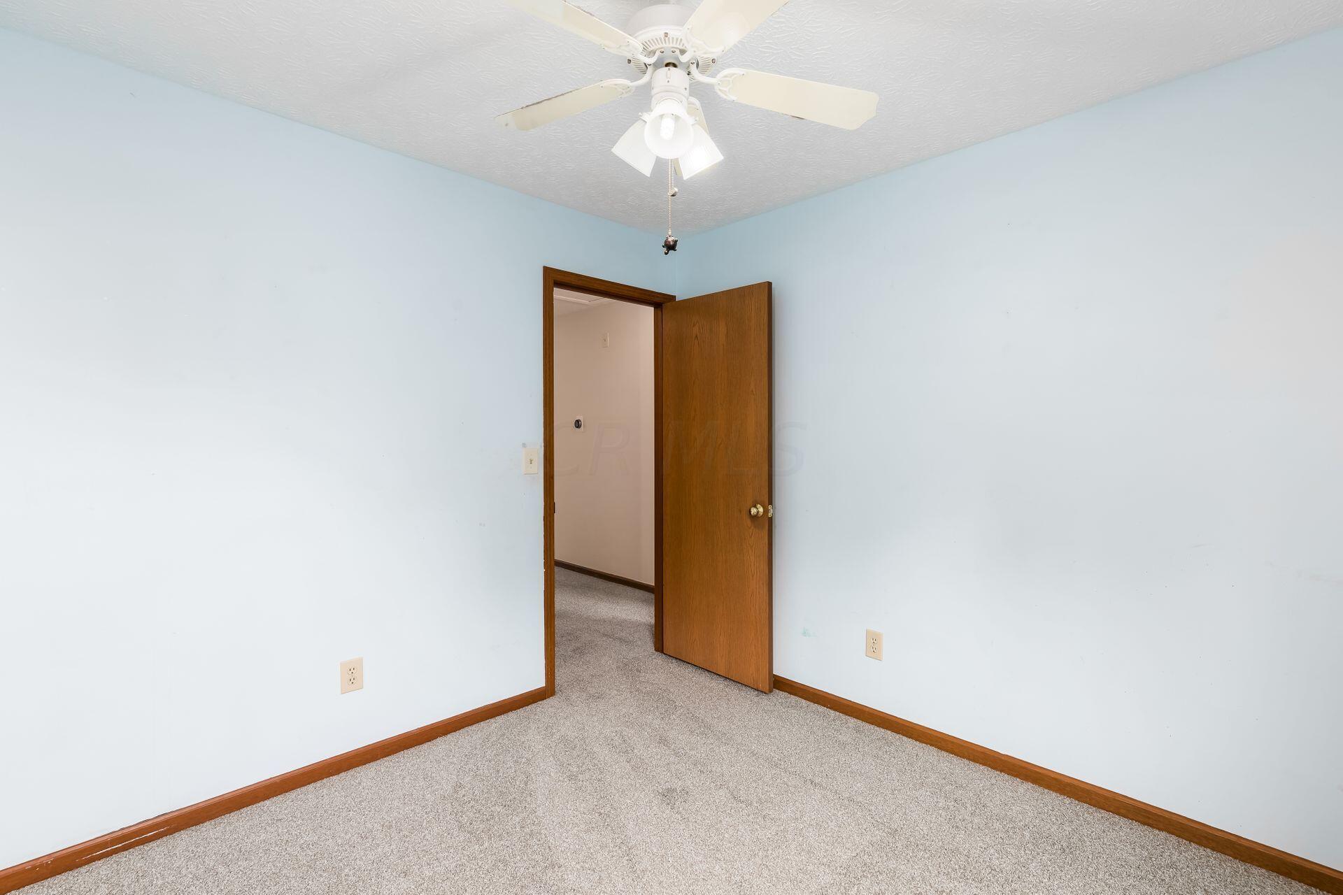 214 Bendelow Court