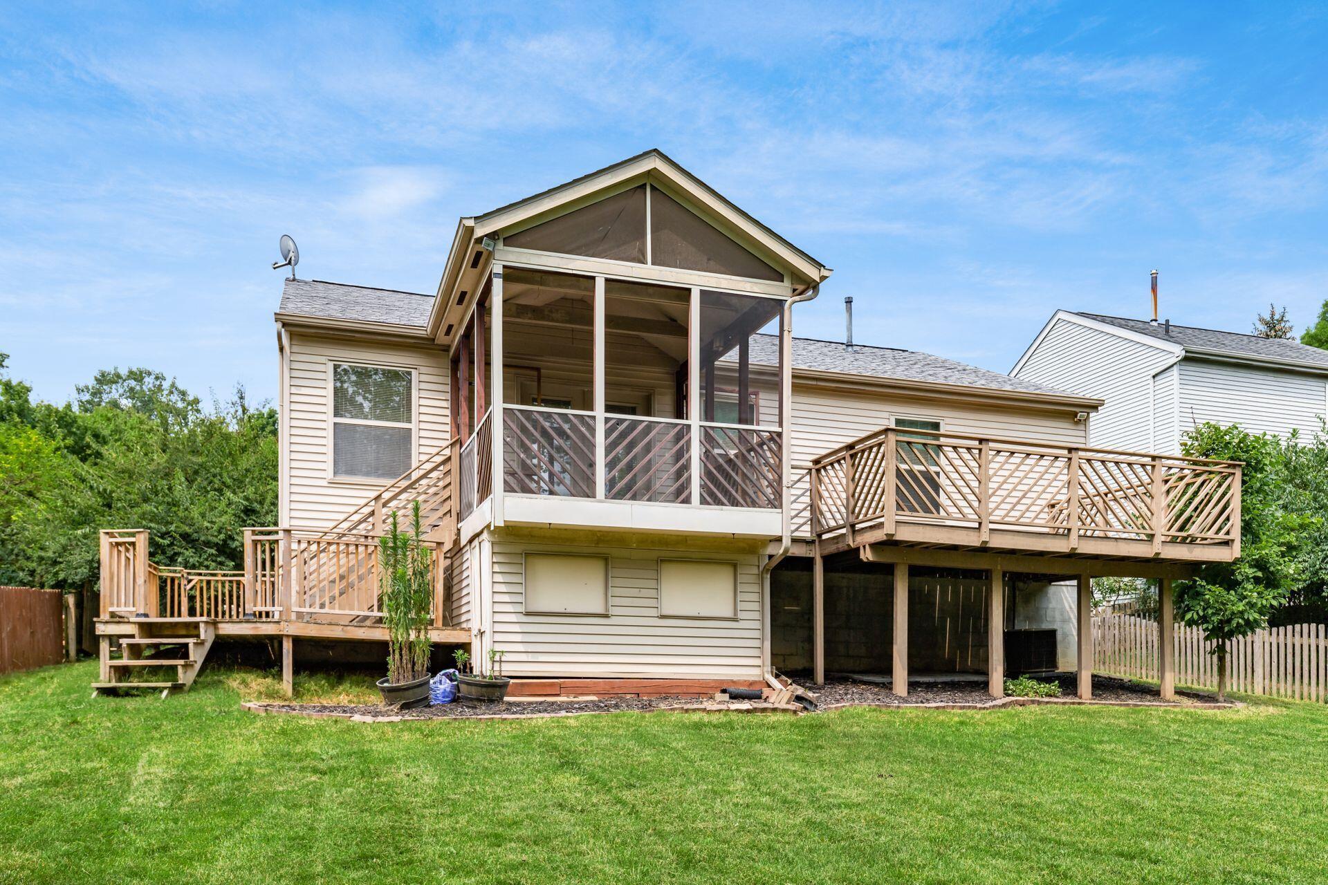 214 Bendelow Court