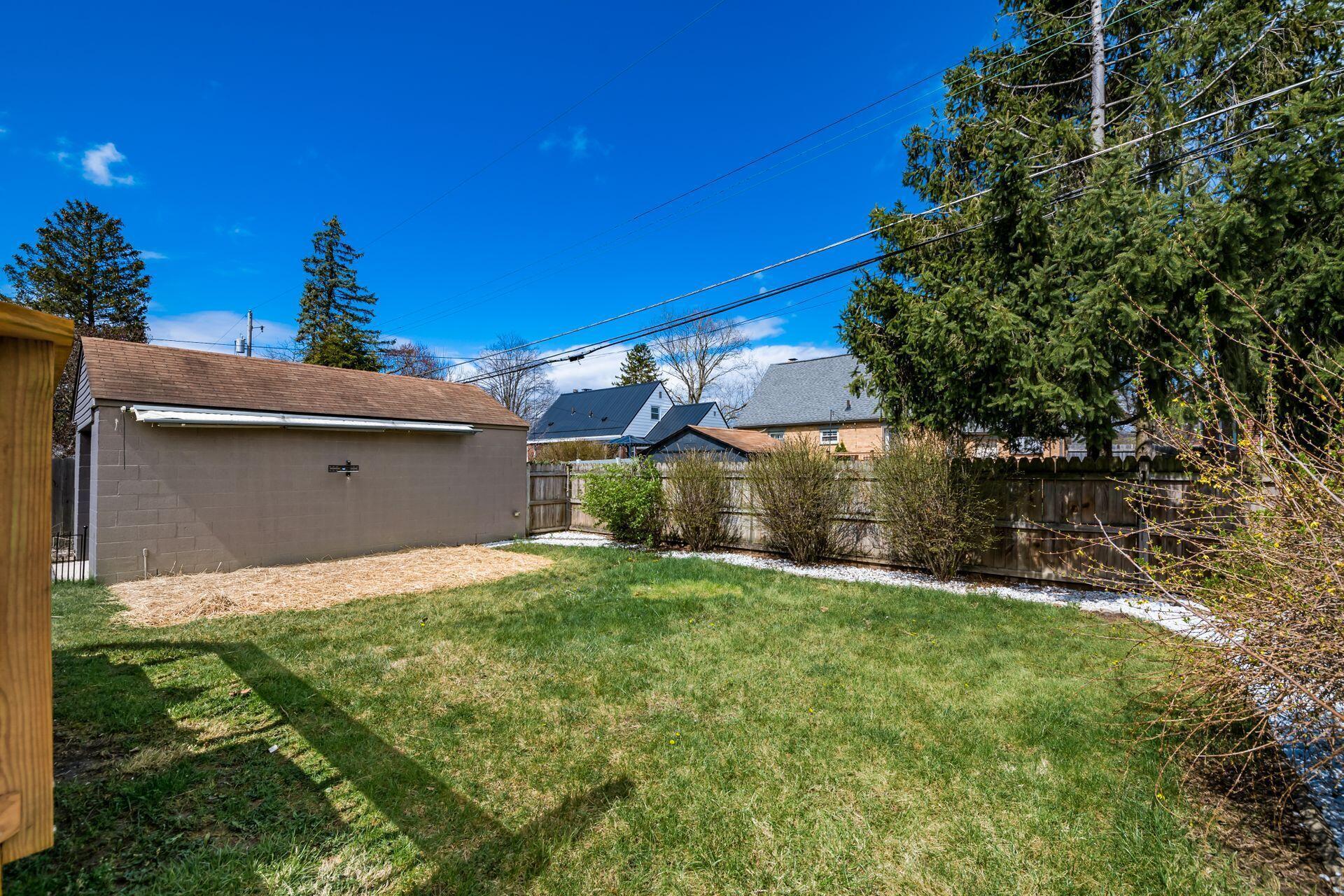 2120 Inchcliff Road