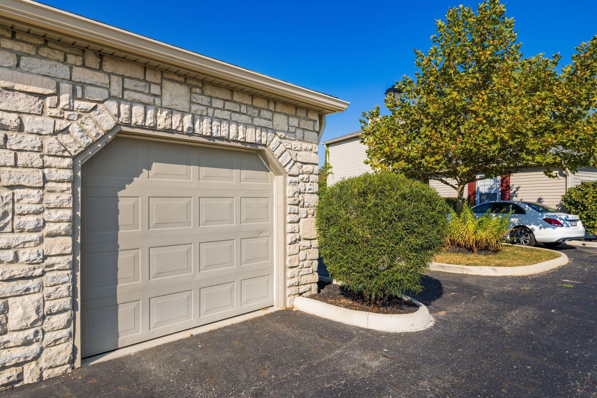 5677 Everbrook Drive, 39D
