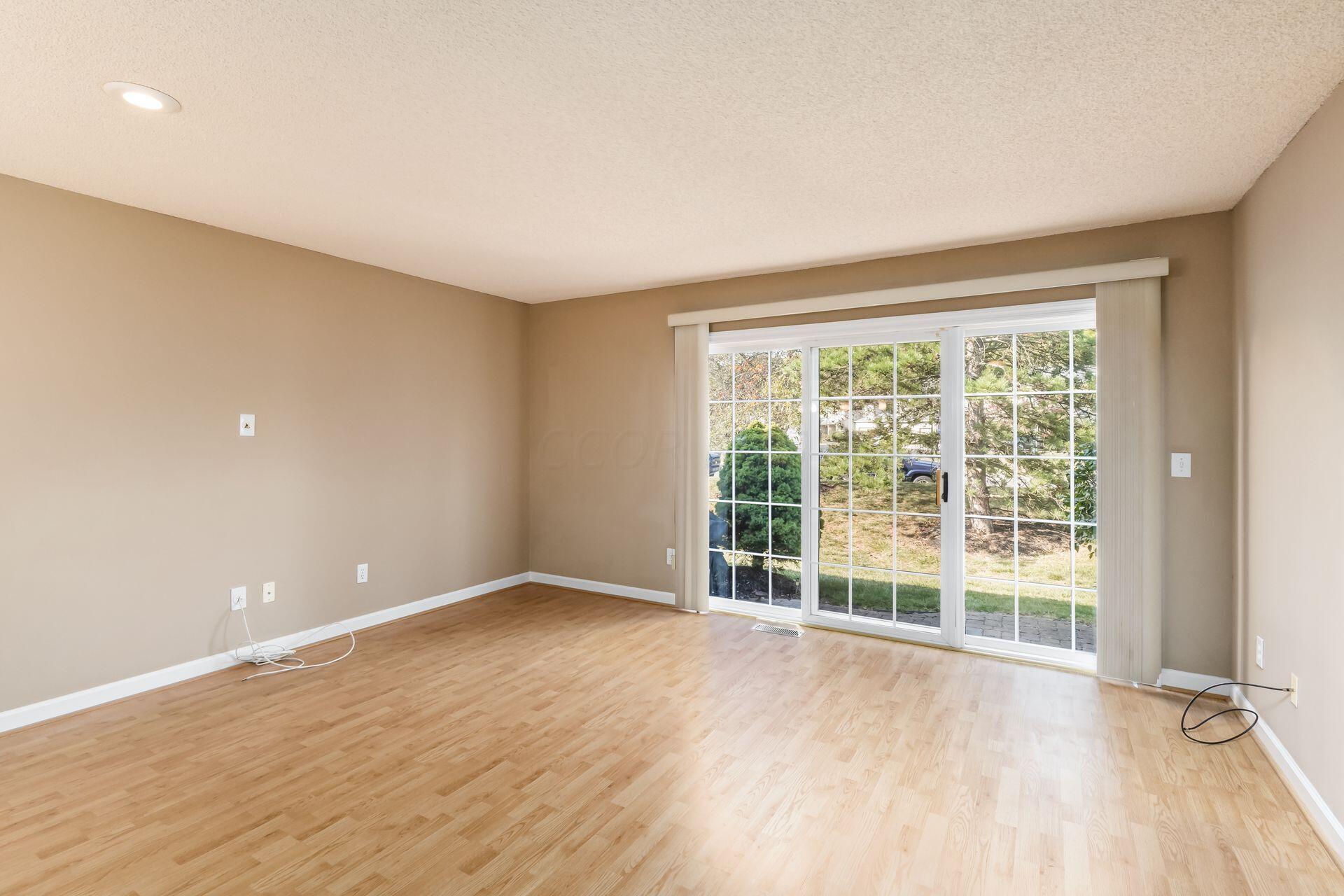5677 Everbrook Drive, 39D