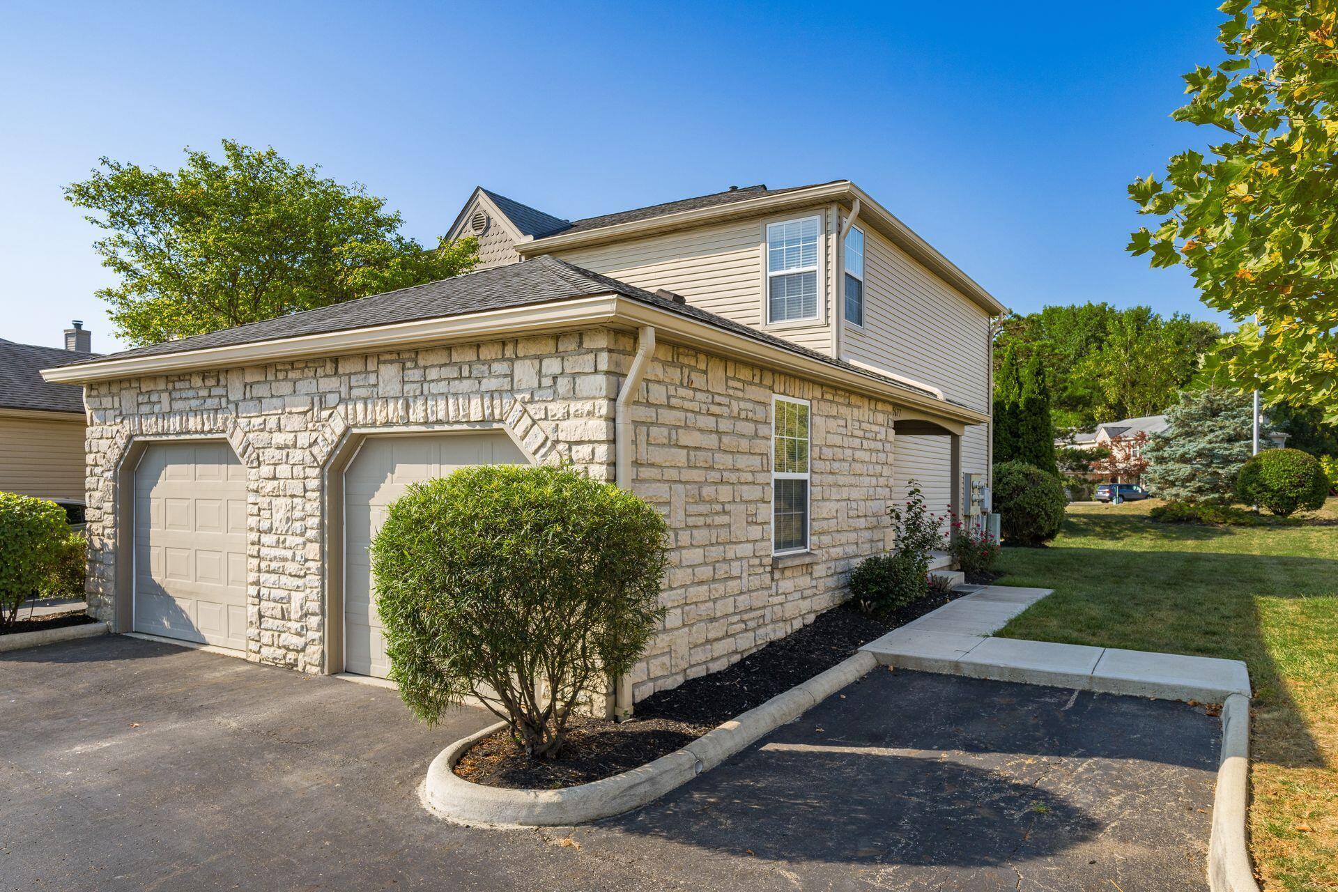 5677 Everbrook Drive, 39D