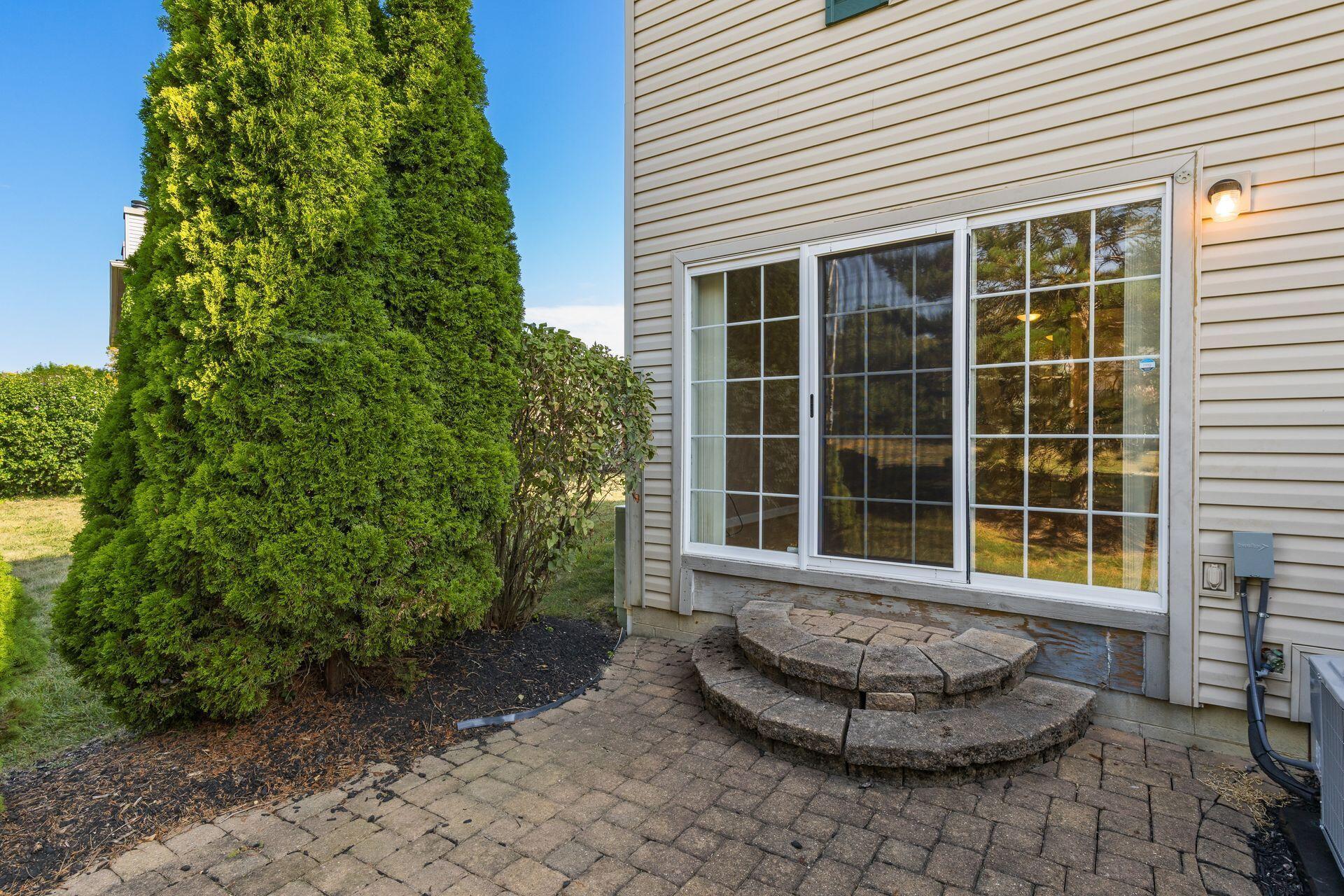 5677 Everbrook Drive, 39D