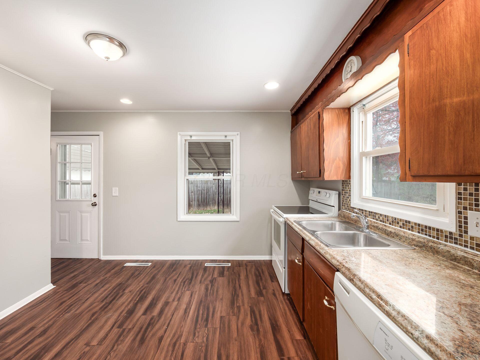 4622 Amesbury Road