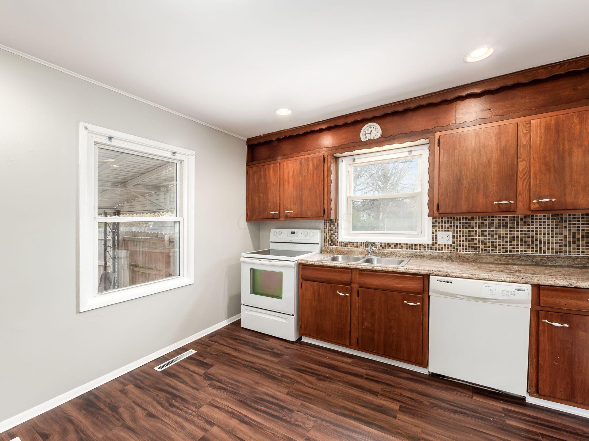 4622 Amesbury Road