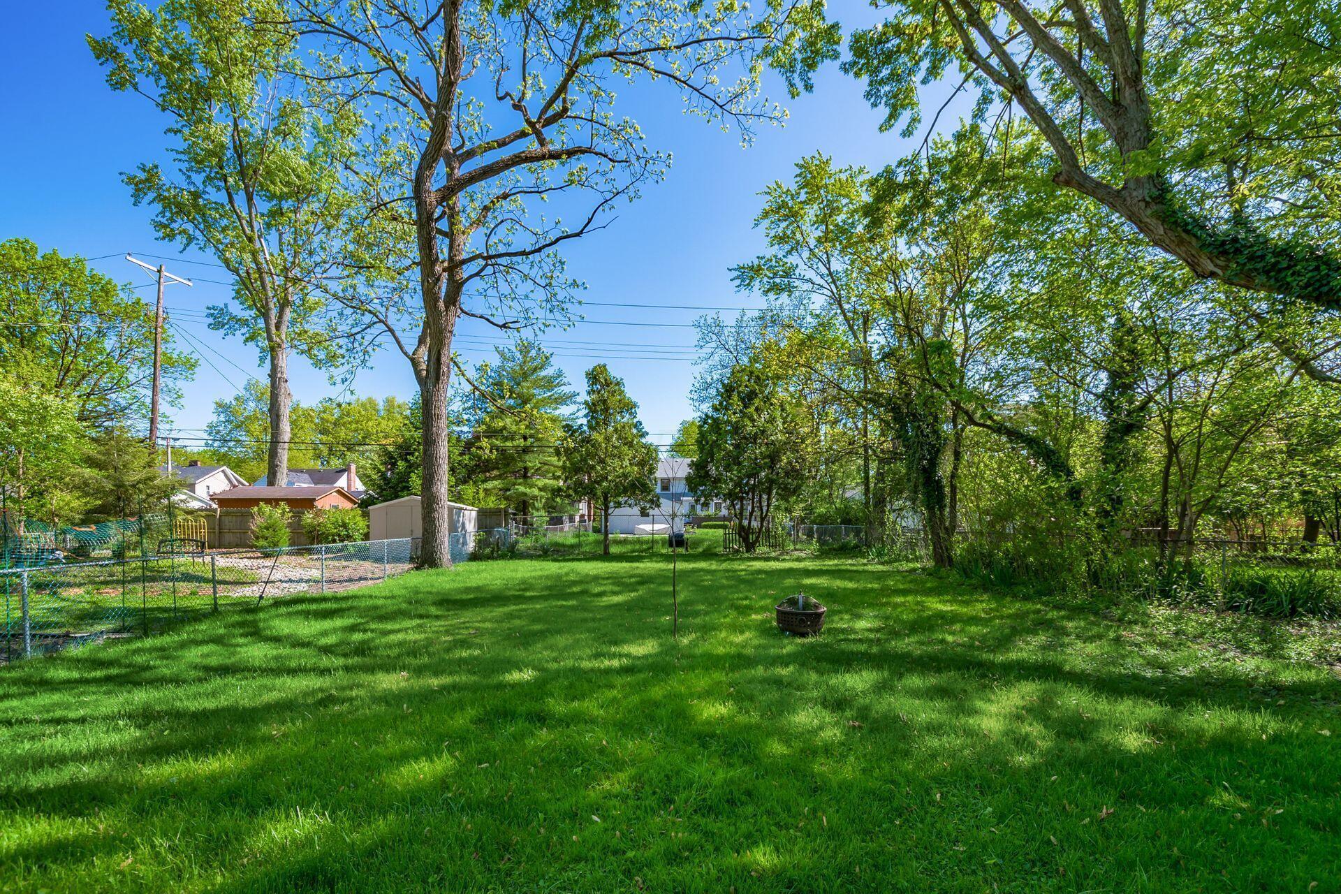 263 E Beaumont Road