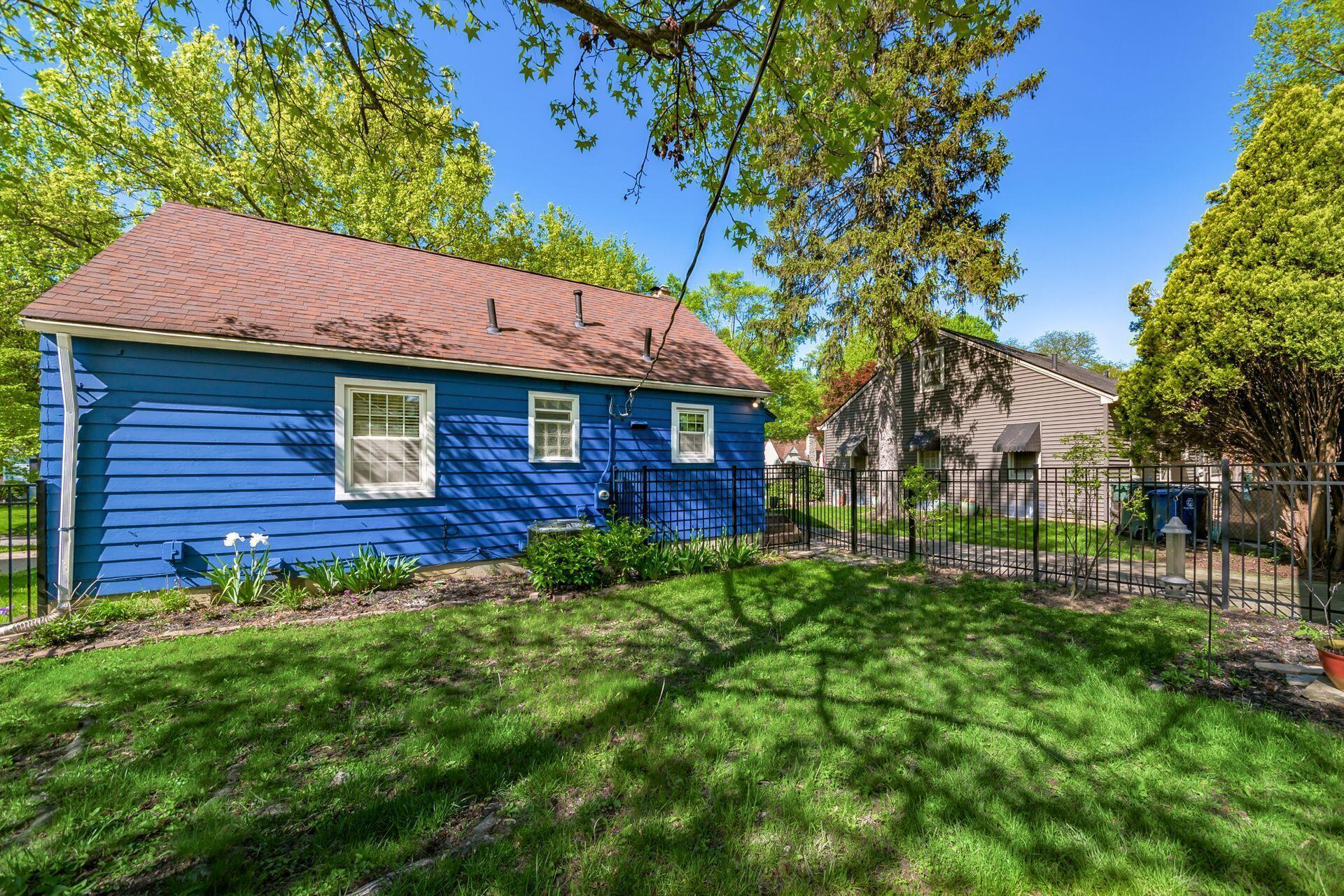 263 E Beaumont Road