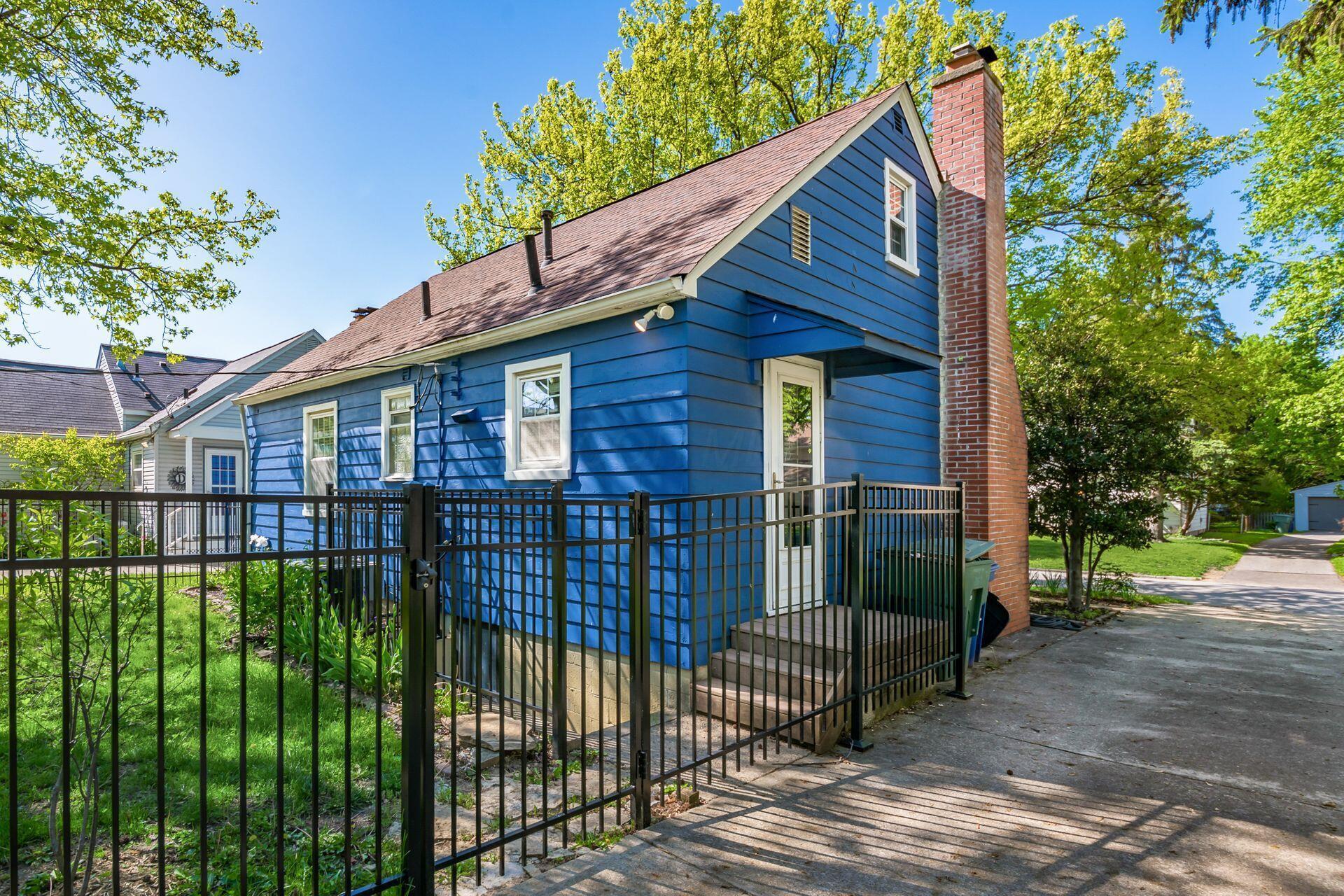 263 E Beaumont Road