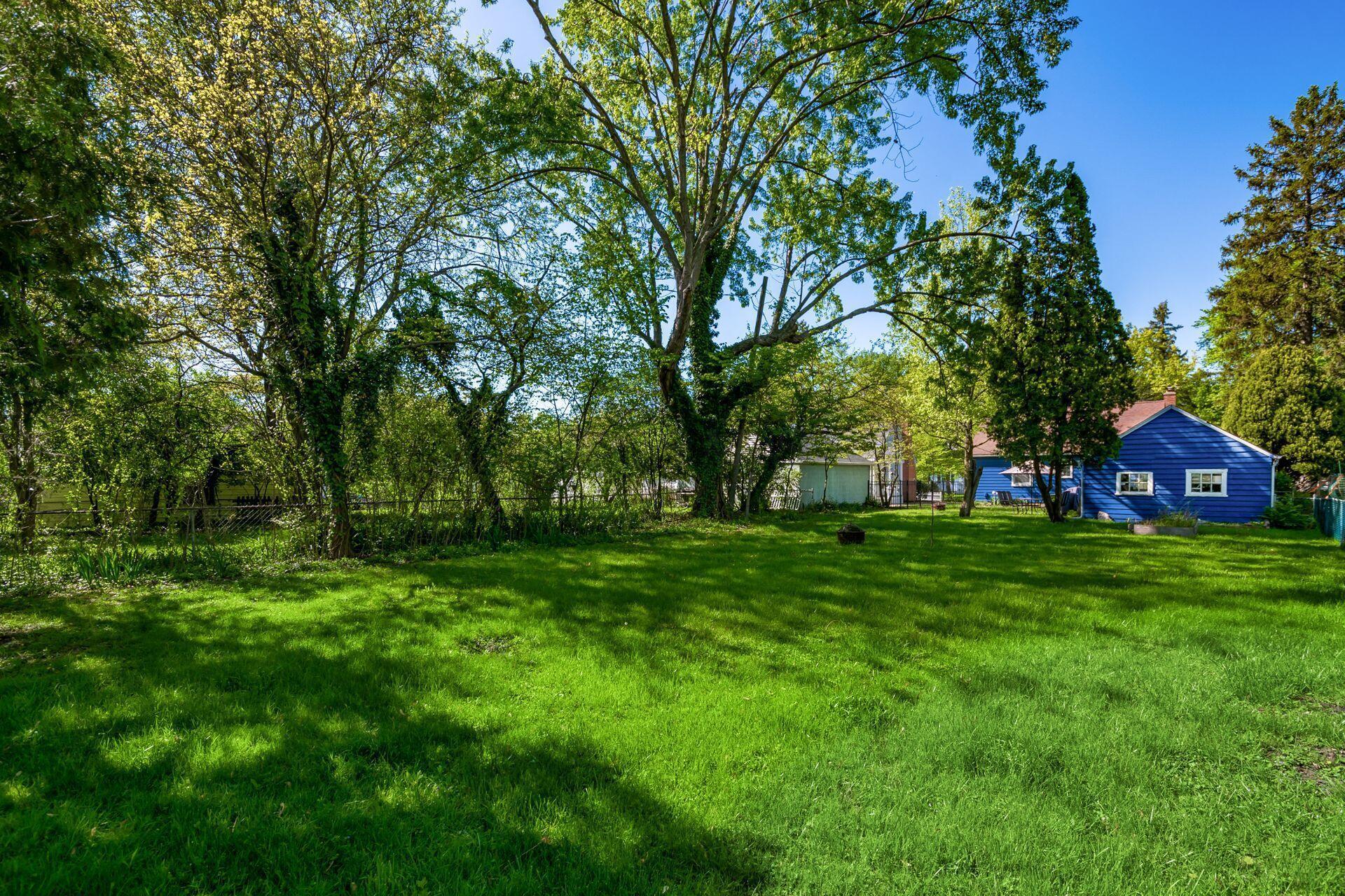 263 E Beaumont Road