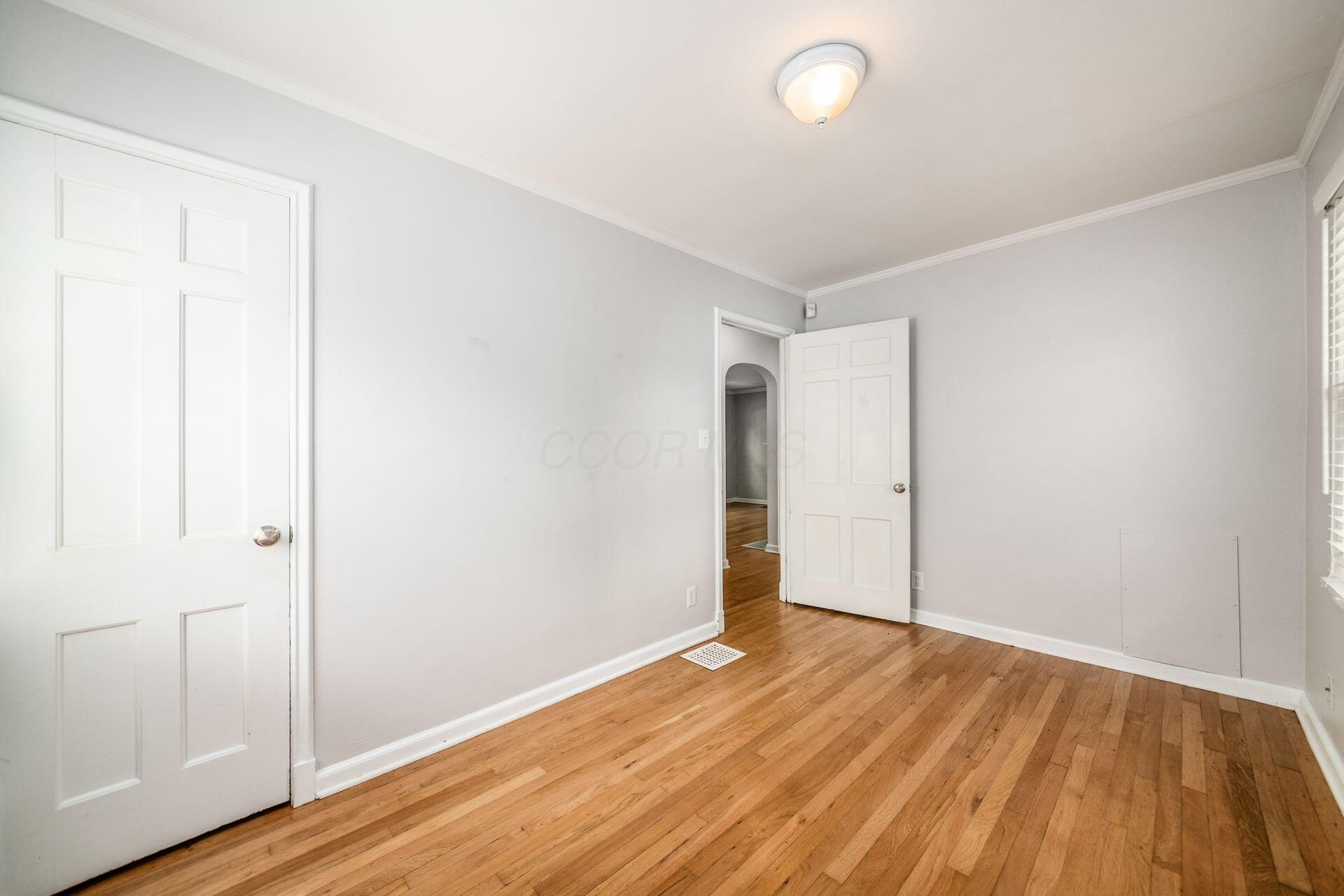 263 E Beaumont Road