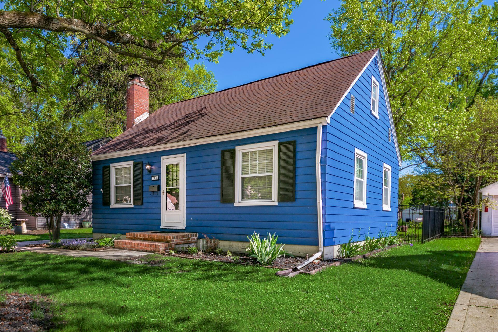 263 E Beaumont Road