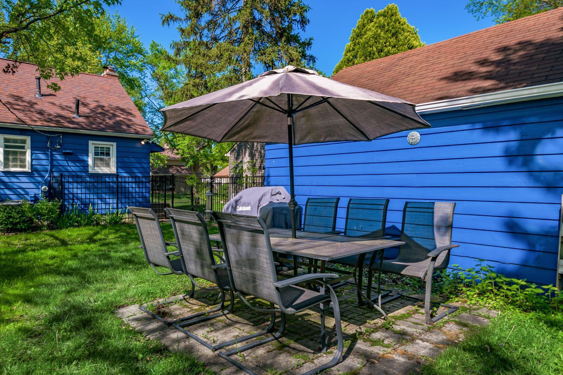 263 E Beaumont Road