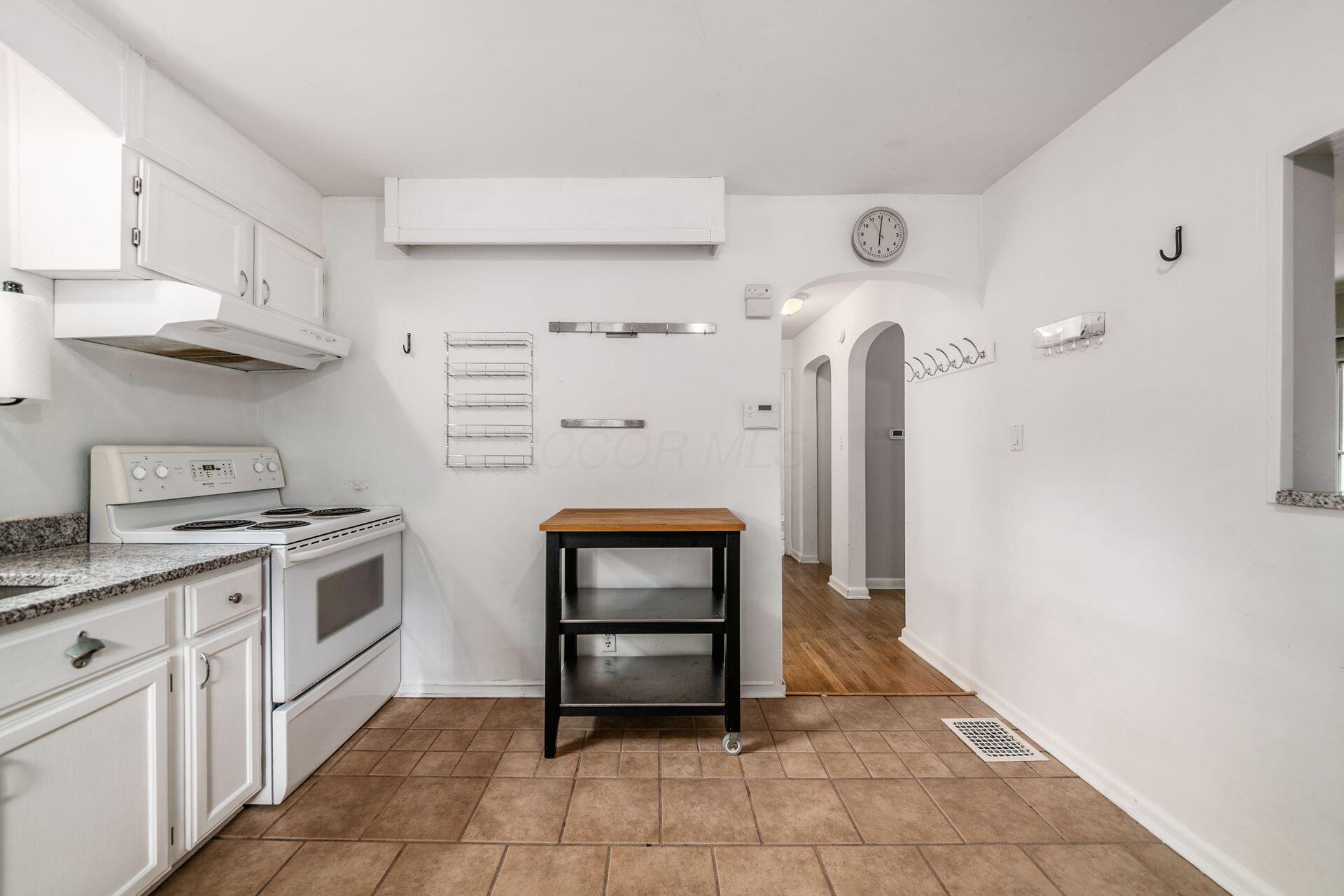 263 E Beaumont Road