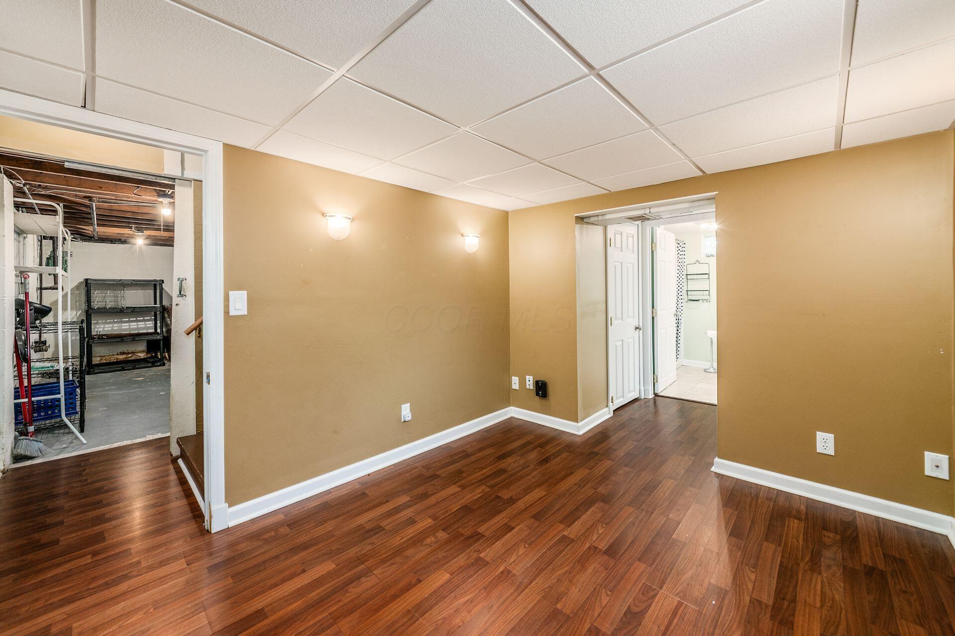 263 E Beaumont Road