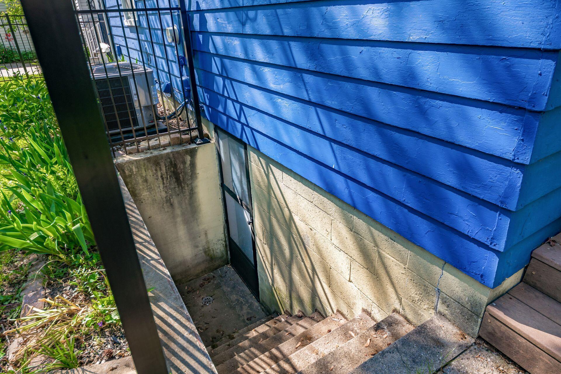 263 E Beaumont Road
