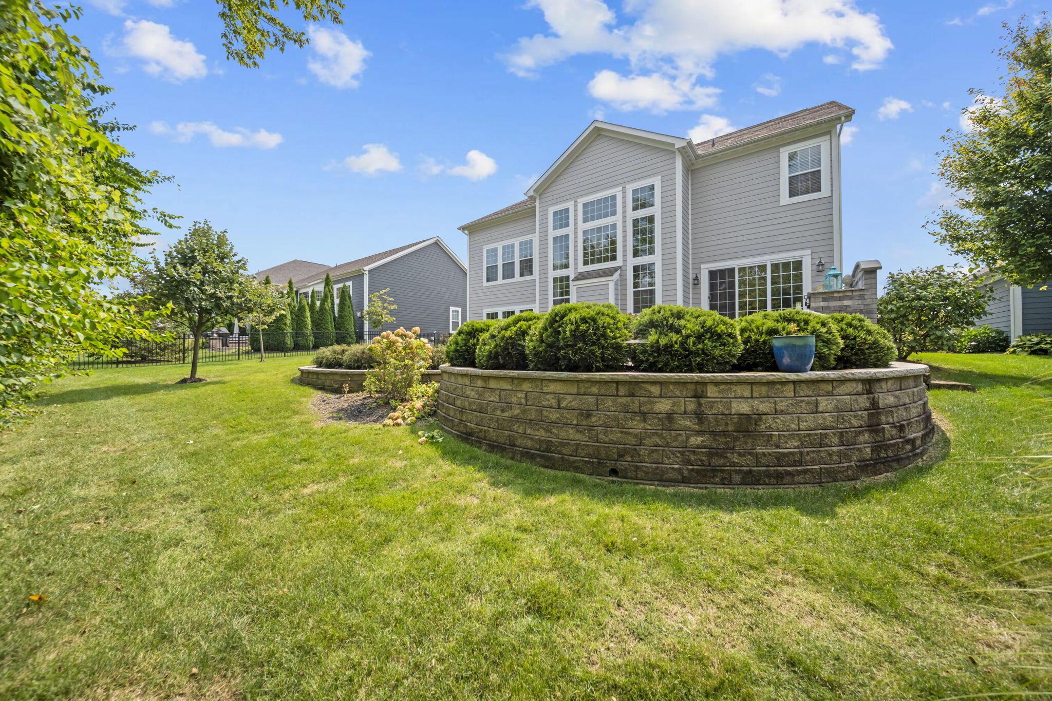 2462 Triple Crown Crossing