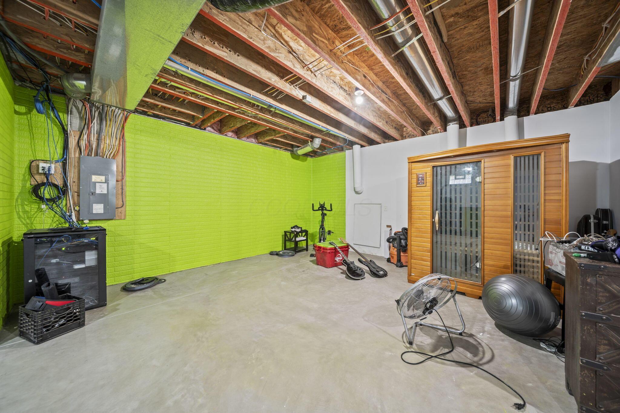 2462 Triple Crown Crossing