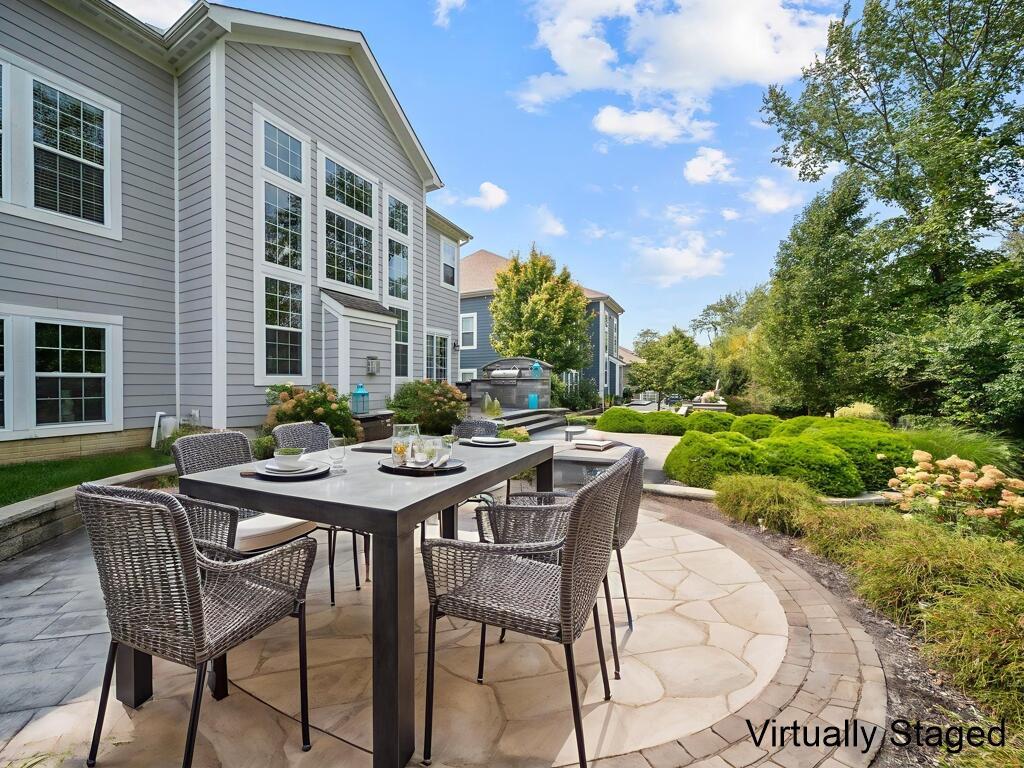 2462 Triple Crown Crossing