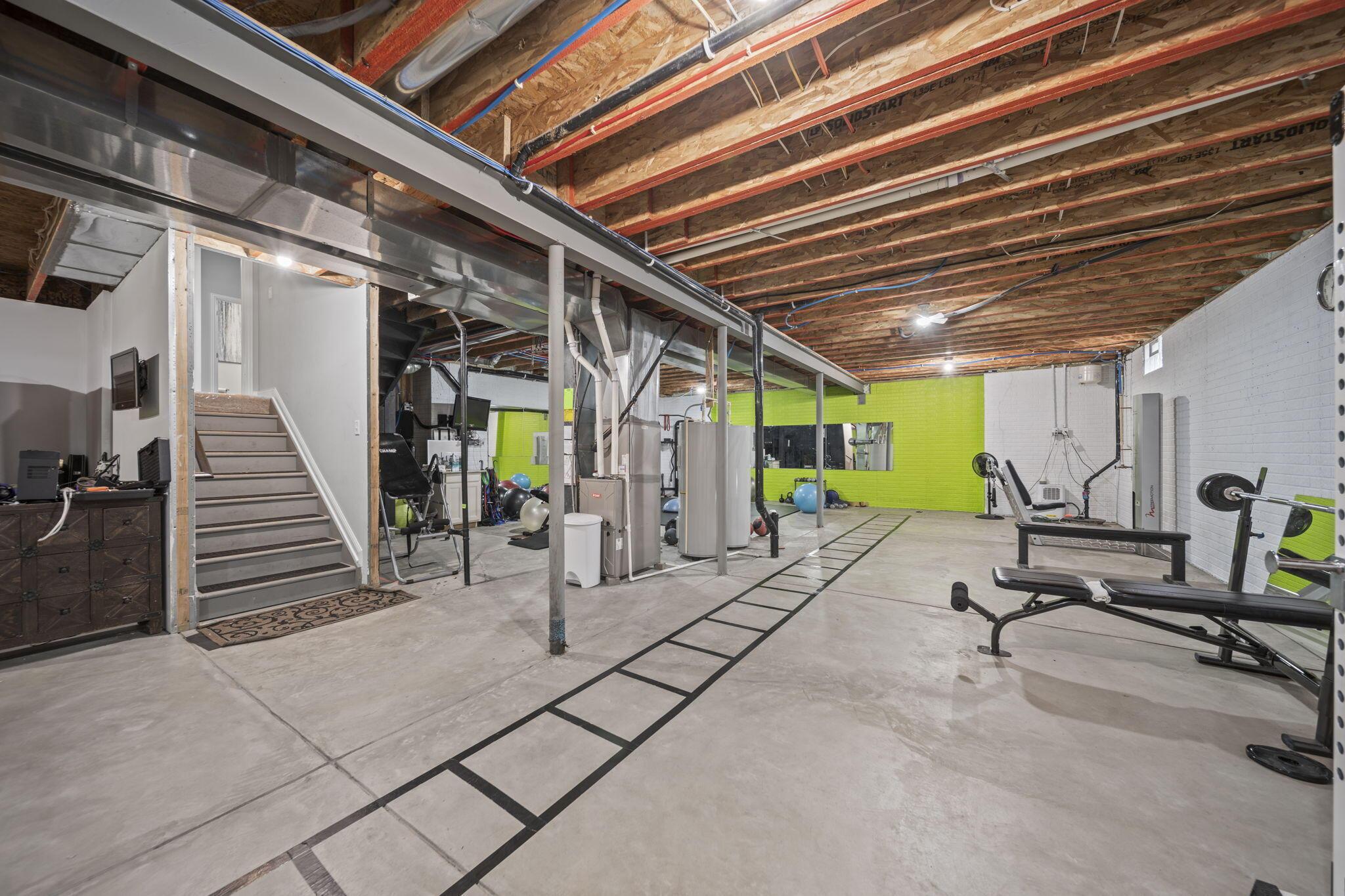 2462 Triple Crown Crossing