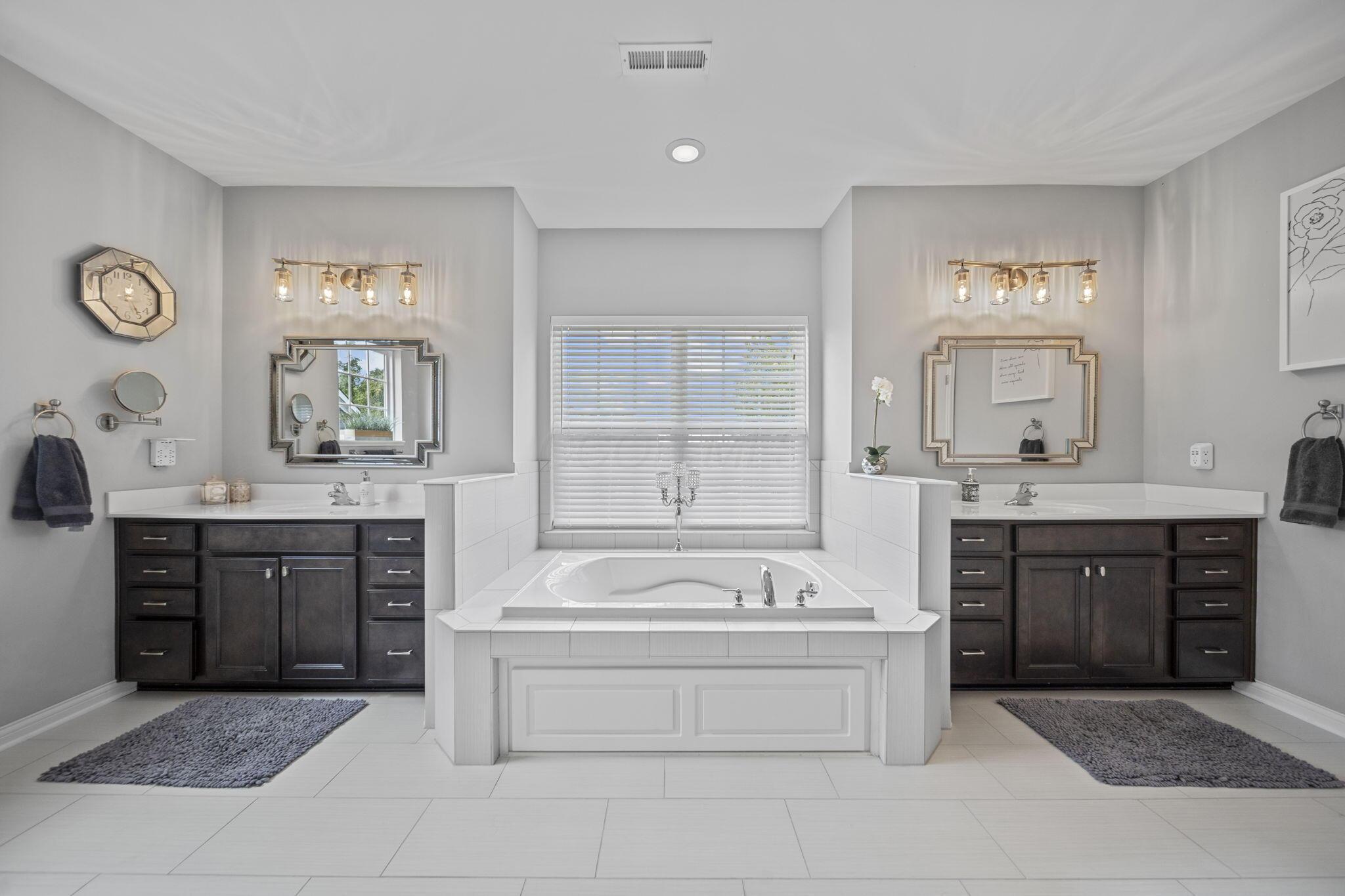 2462 Triple Crown Crossing