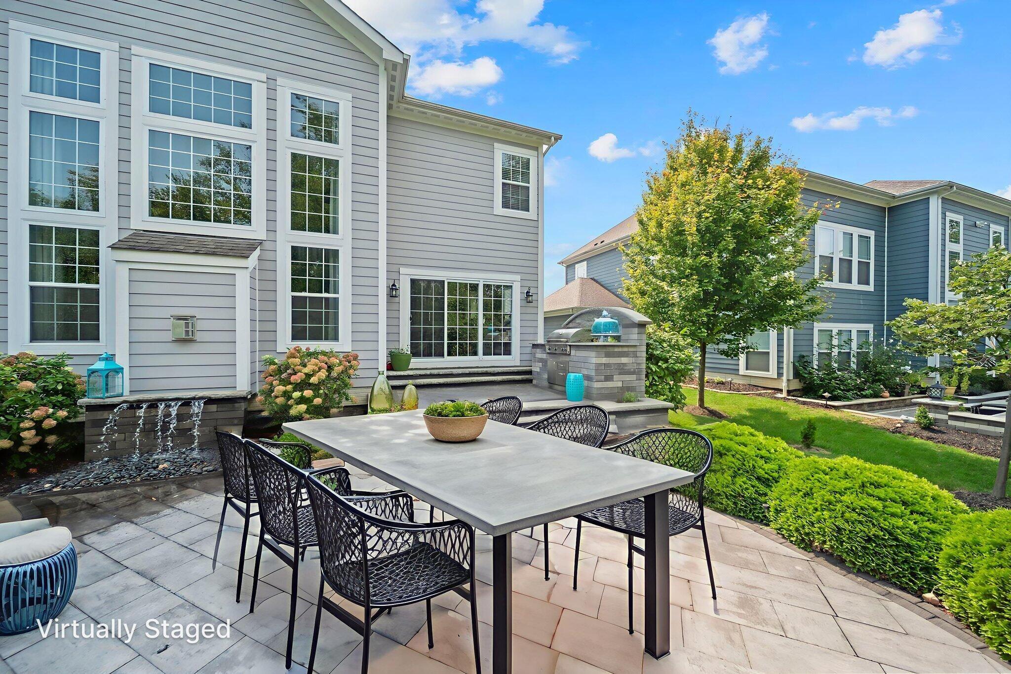 2462 Triple Crown Crossing