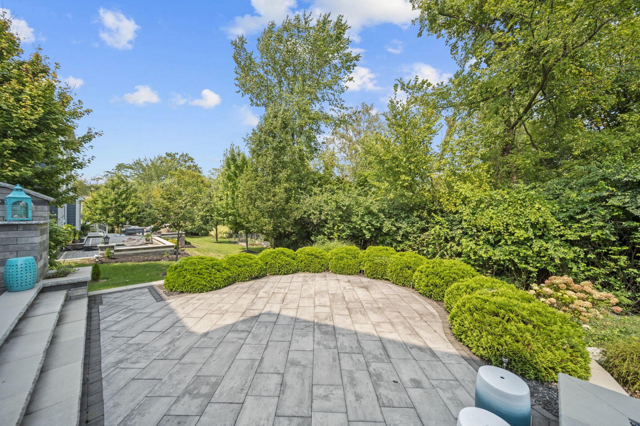 2462 Triple Crown Crossing