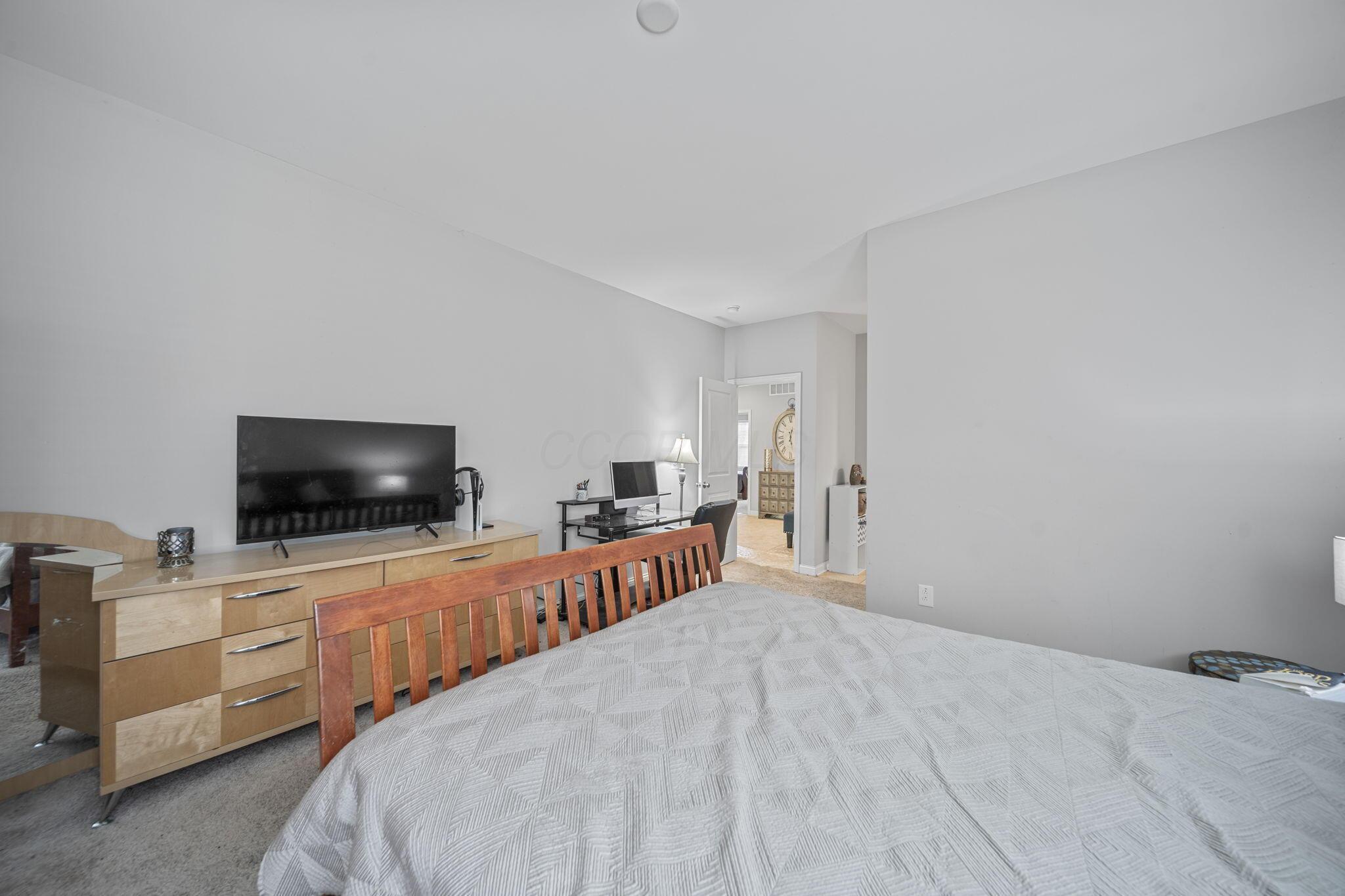 2462 Triple Crown Crossing