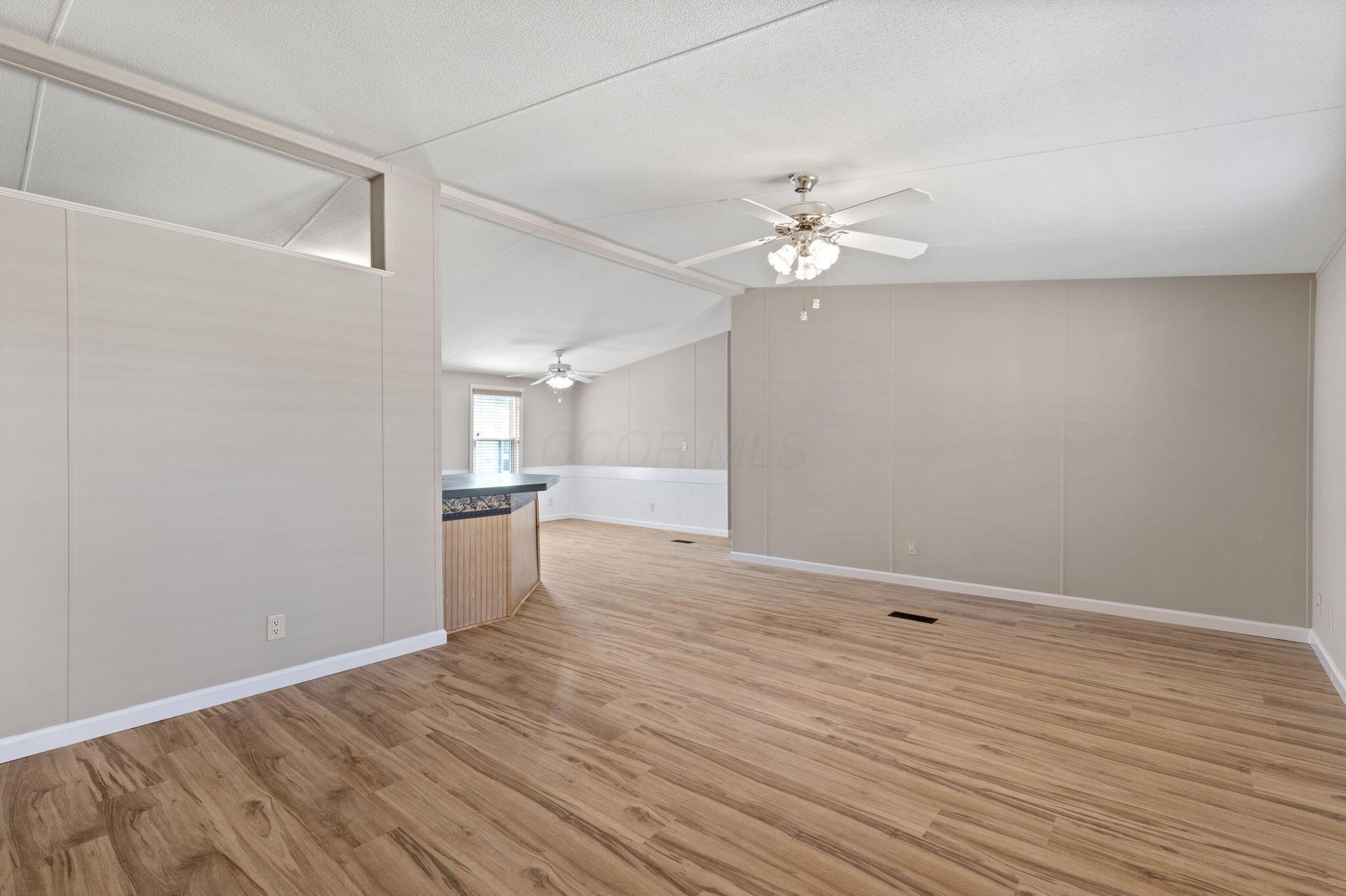 1538 Frank Road