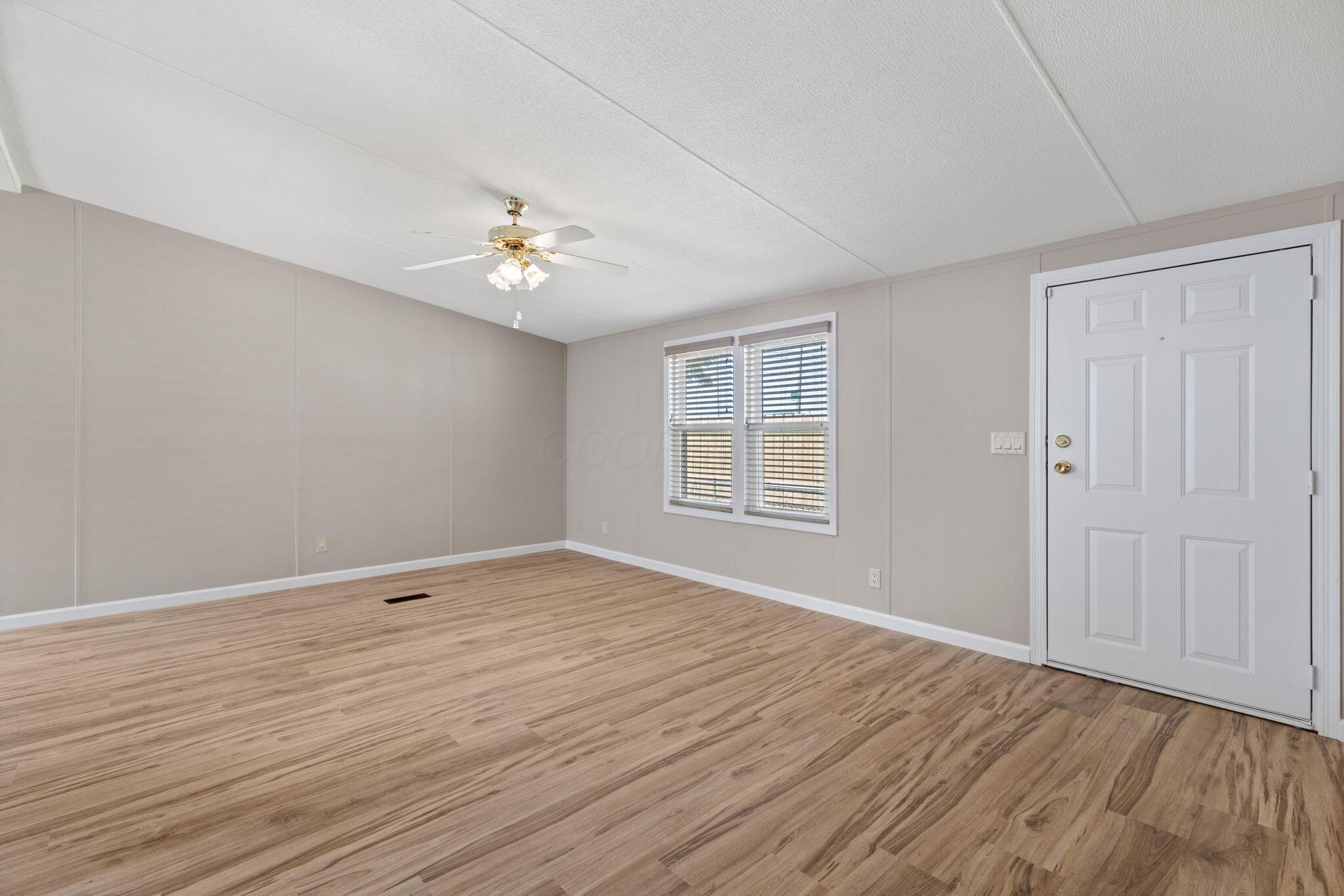 1538 Frank Road